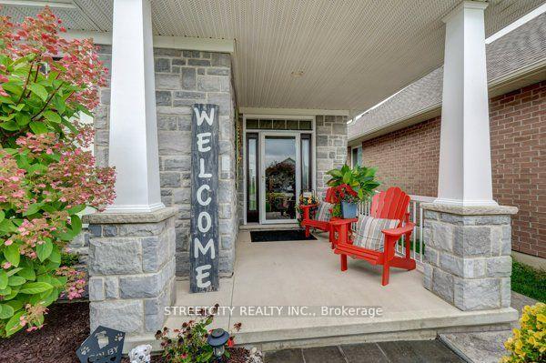 Photo 8 of 32 Acorn Trail, St. Thomas — HOMEH