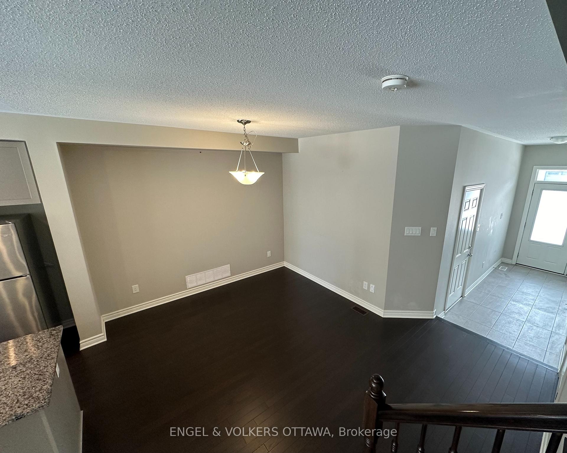 Photo 5 of 1203 Cavallo Street, Ottawa, Stittsville (South) — HOMEH
