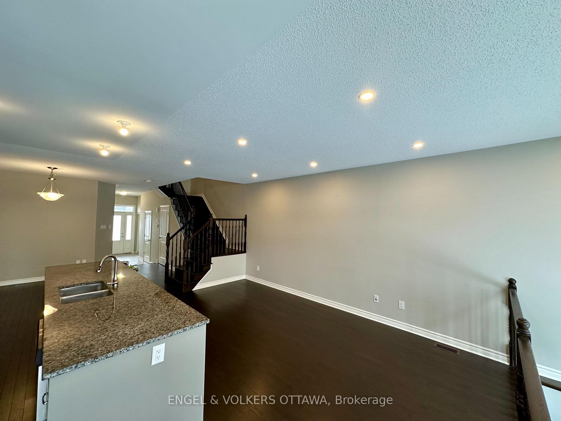Photo 6 of 1203 Cavallo Street, Ottawa, Stittsville (South) — HOMEH