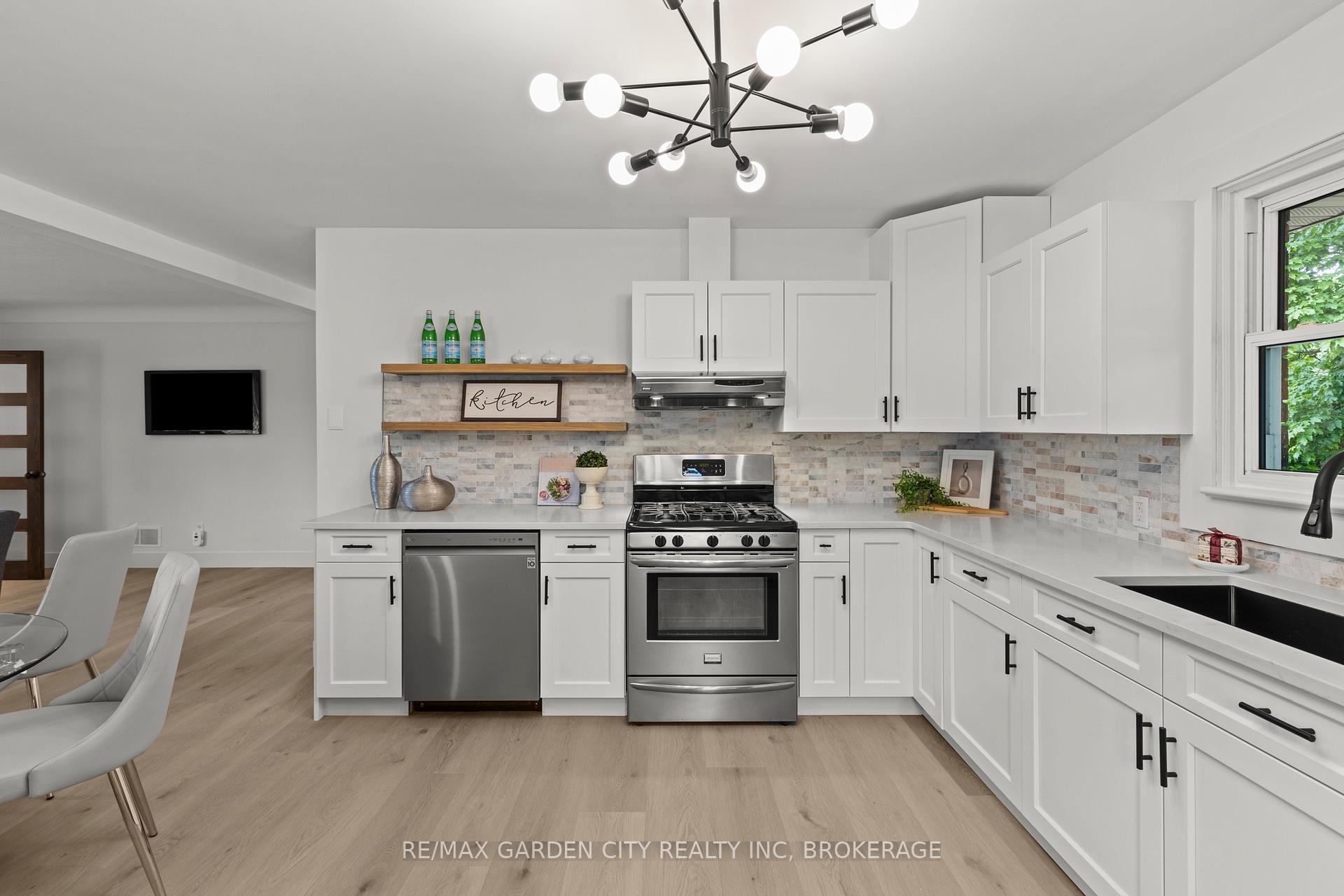 Photo 10 of 529 Bunting Road, St. Catharines, Bunting/Linwell — HOMEH