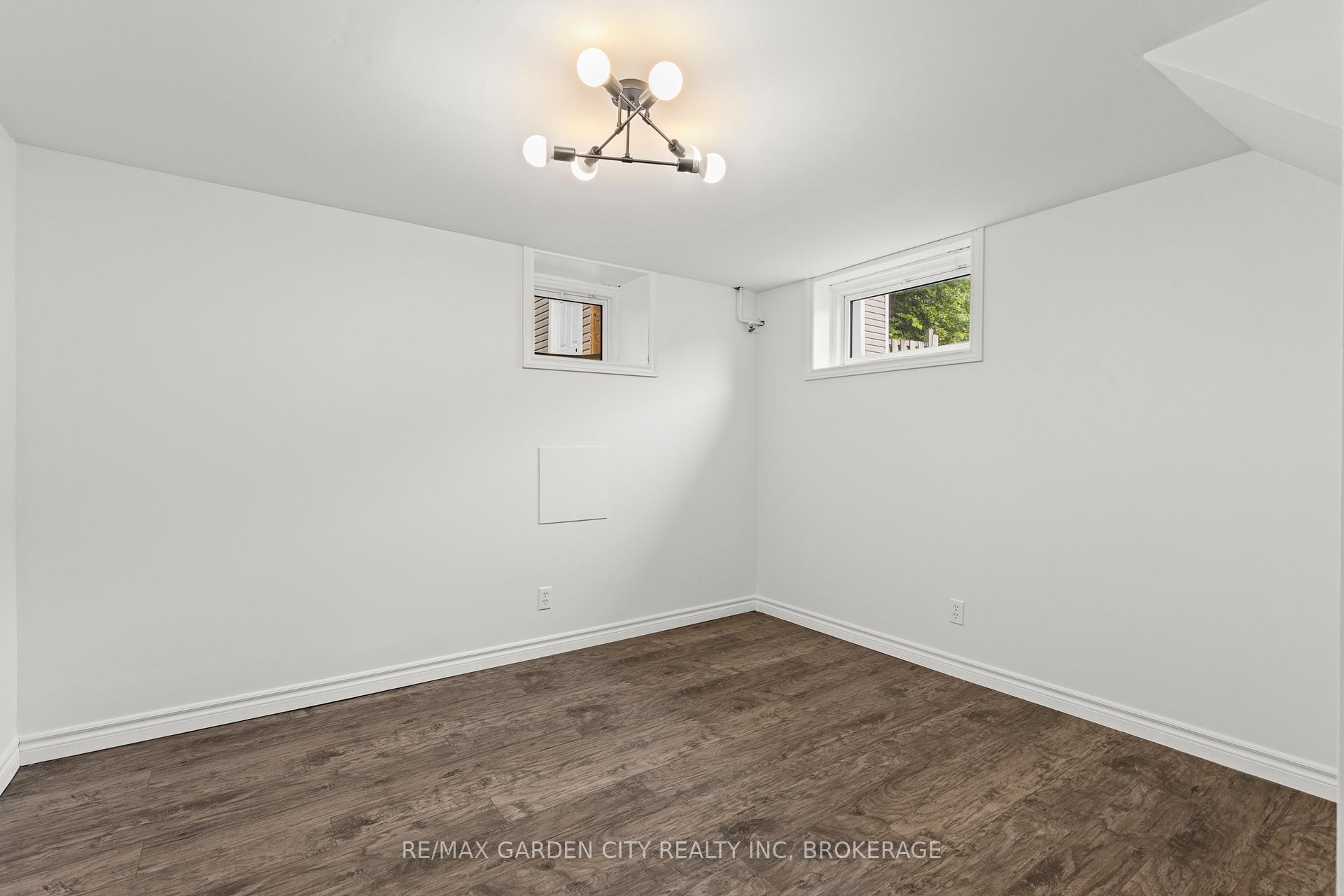 Photo 25 of 529 Bunting Road, St. Catharines, Bunting/Linwell — HOMEH