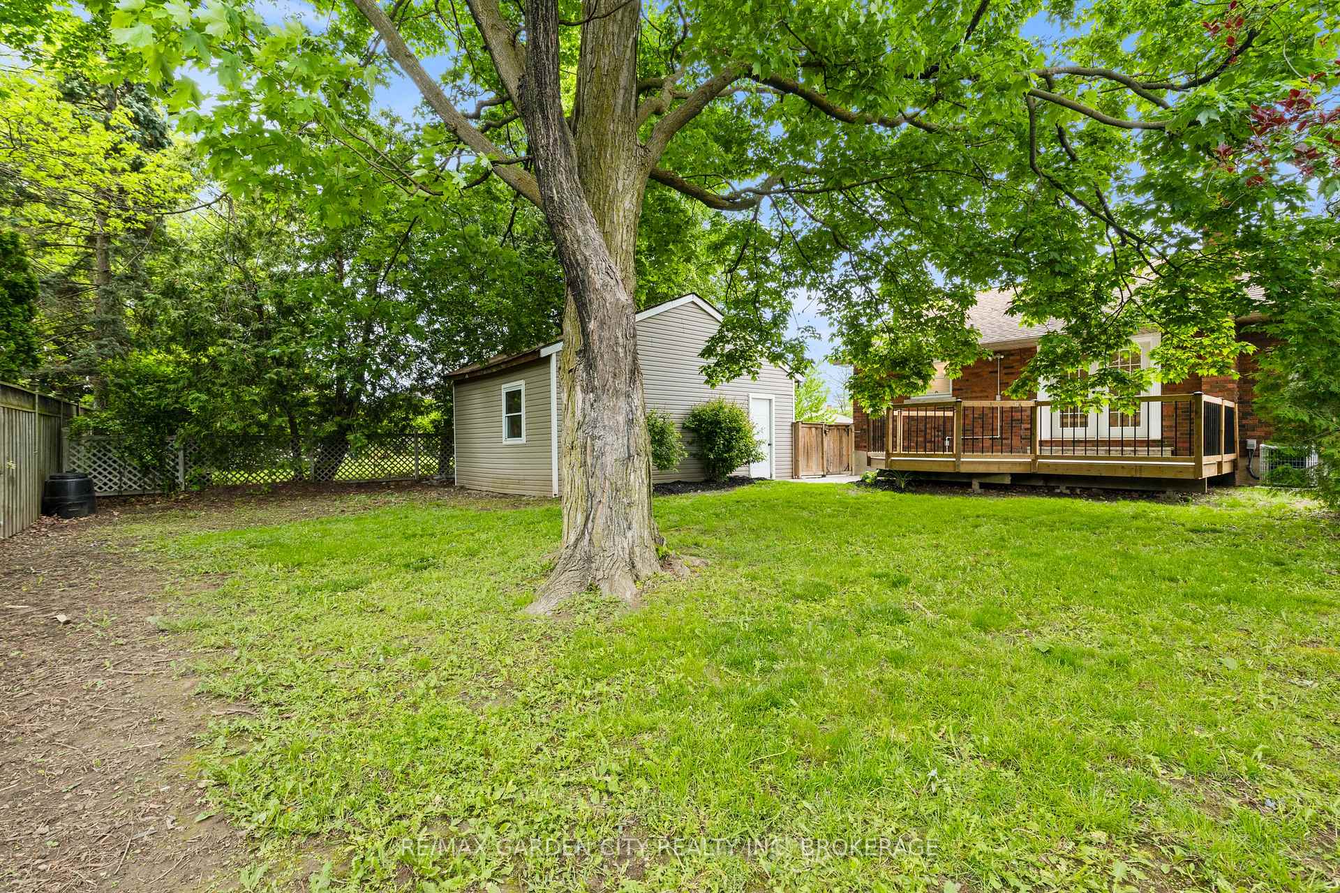 Photo 39 of 529 Bunting Road, St. Catharines, Bunting/Linwell — HOMEH