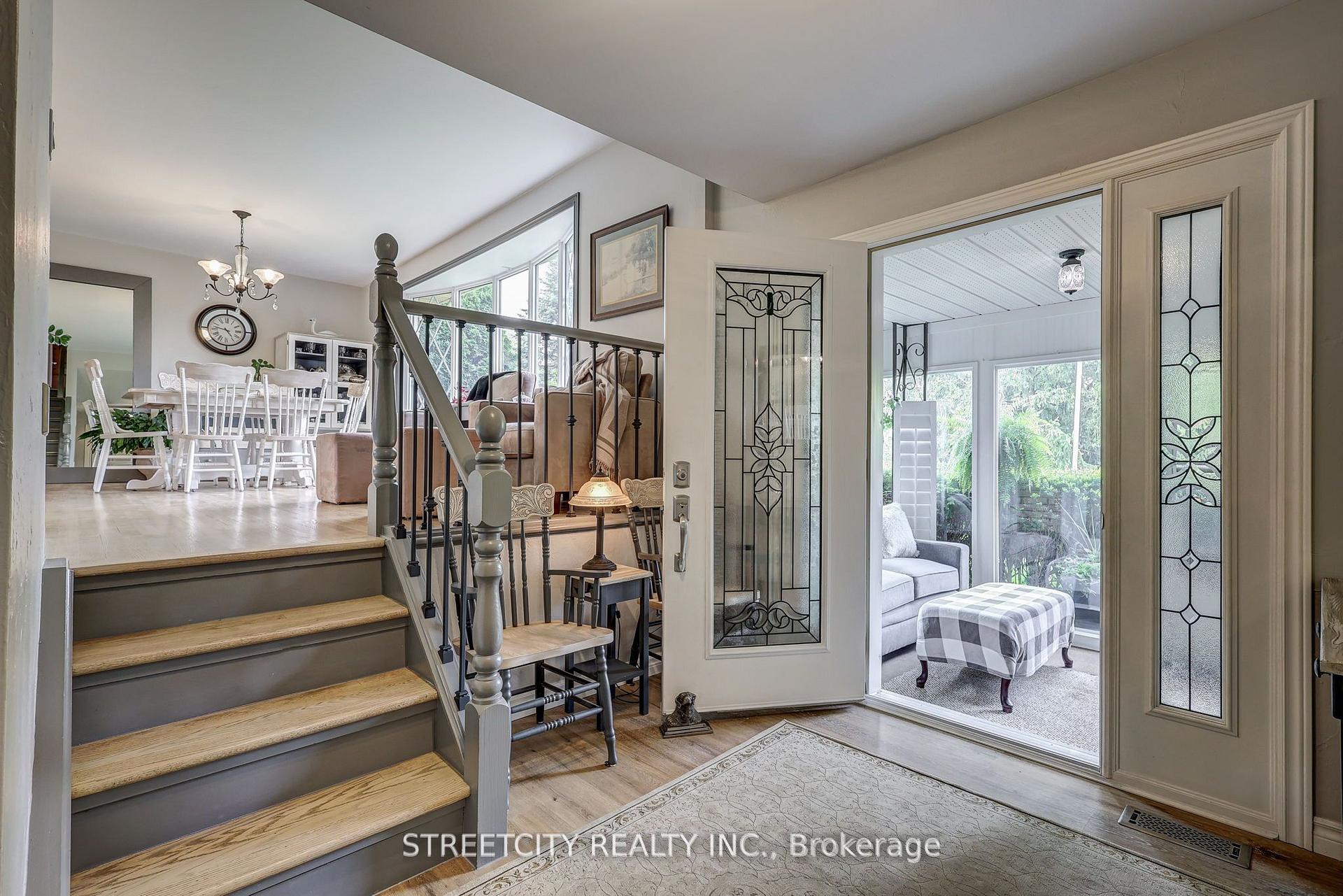 Photo 8 of 531 Elm Street, St. Thomas — HOMEH