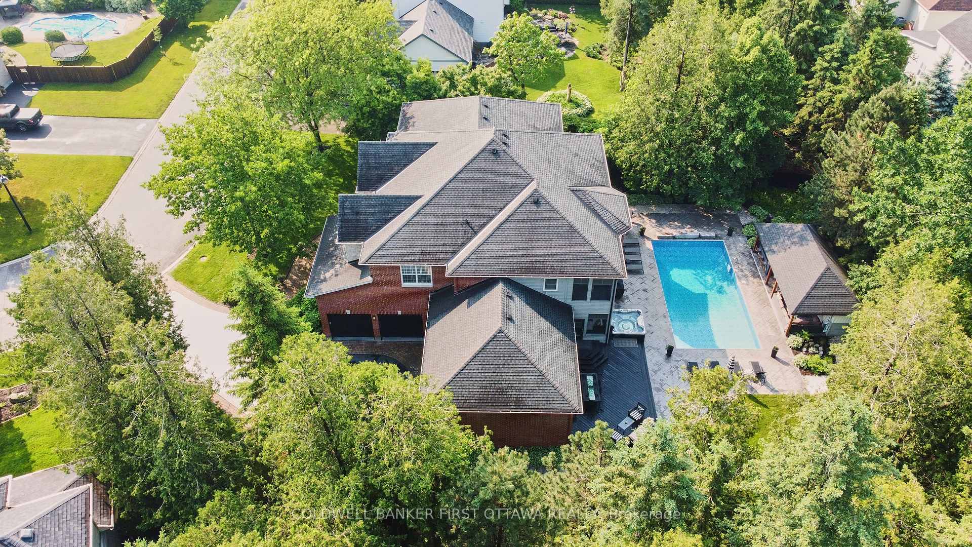 Photo 48 of 18 Cypress Gardens, Ottawa, Stittsville (South) — HOMEH