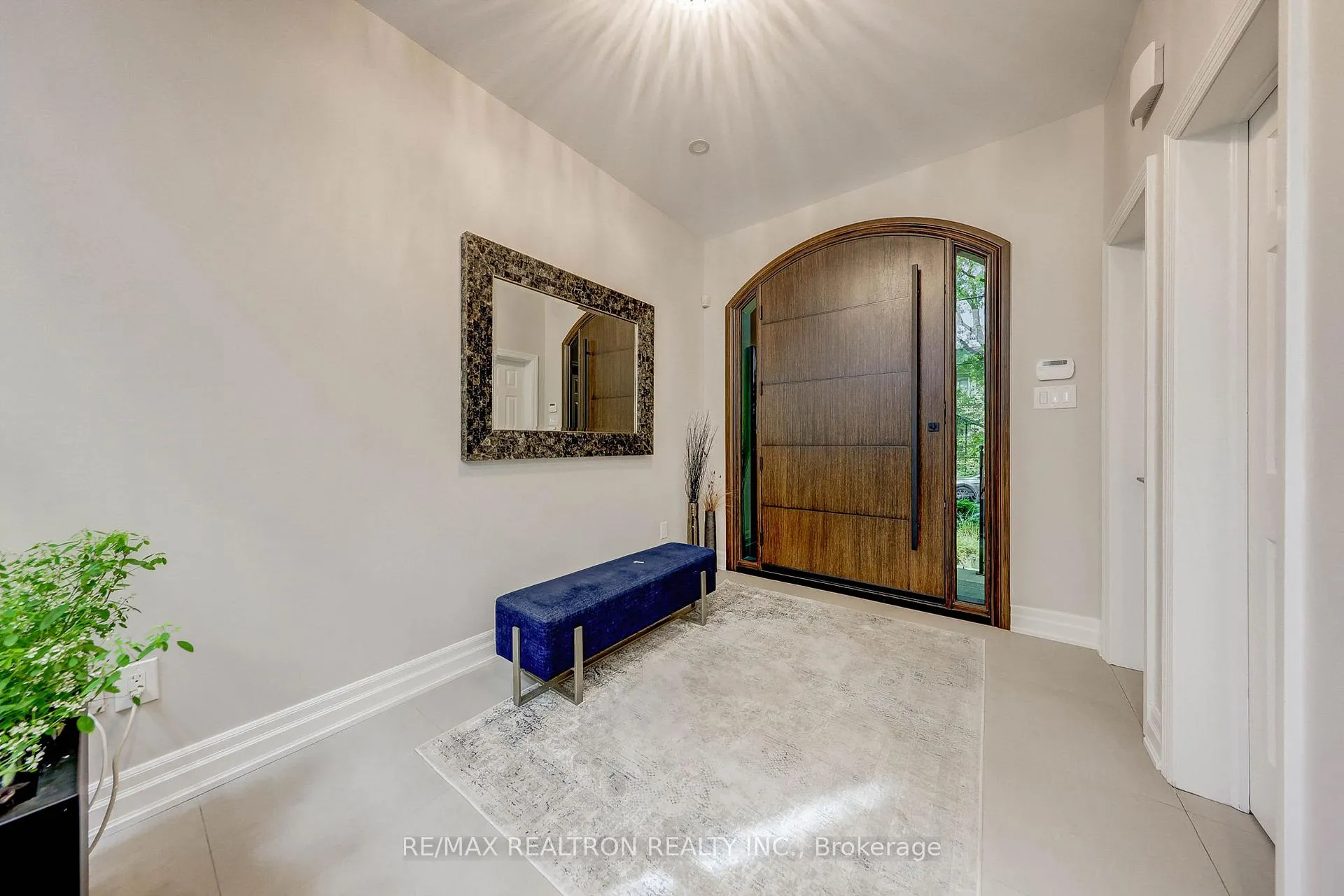 Photo 3 of 535 Brookdale Avenue, Toronto, Bedford Park-Nortown — HOMEH