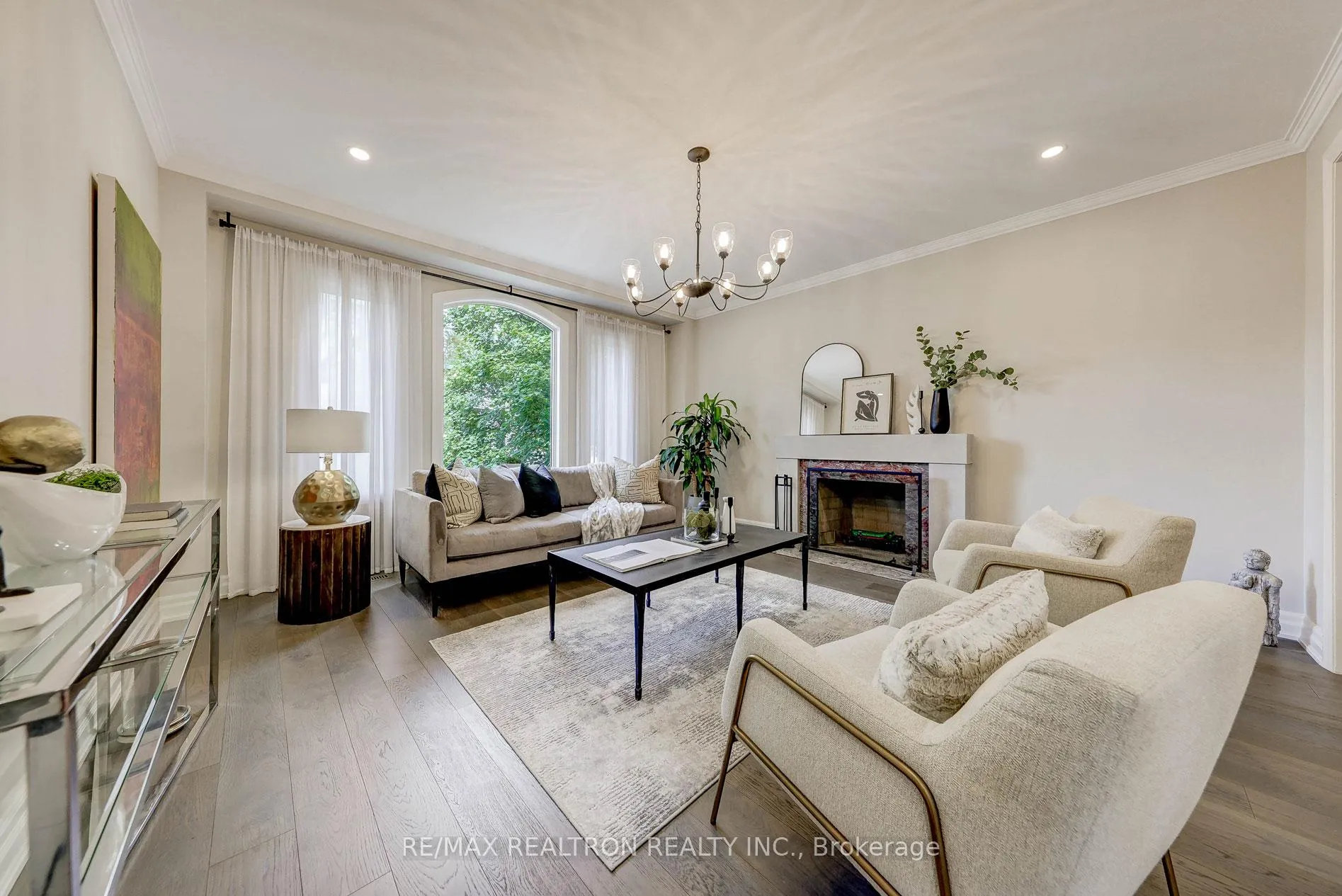 Photo 5 of 535 Brookdale Avenue, Toronto, Bedford Park-Nortown — HOMEH