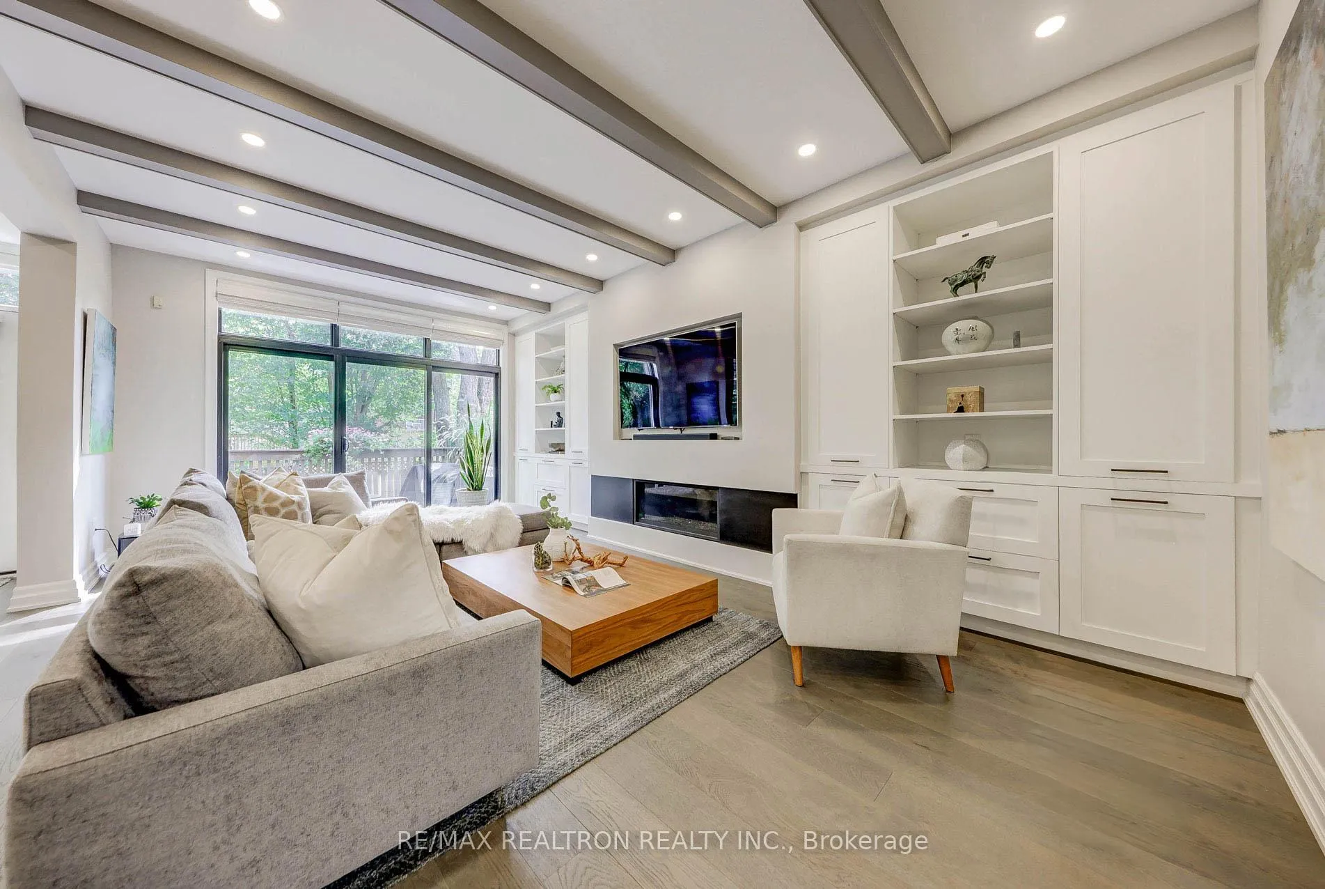 Photo 10 of 535 Brookdale Avenue, Toronto, Bedford Park-Nortown — HOMEH