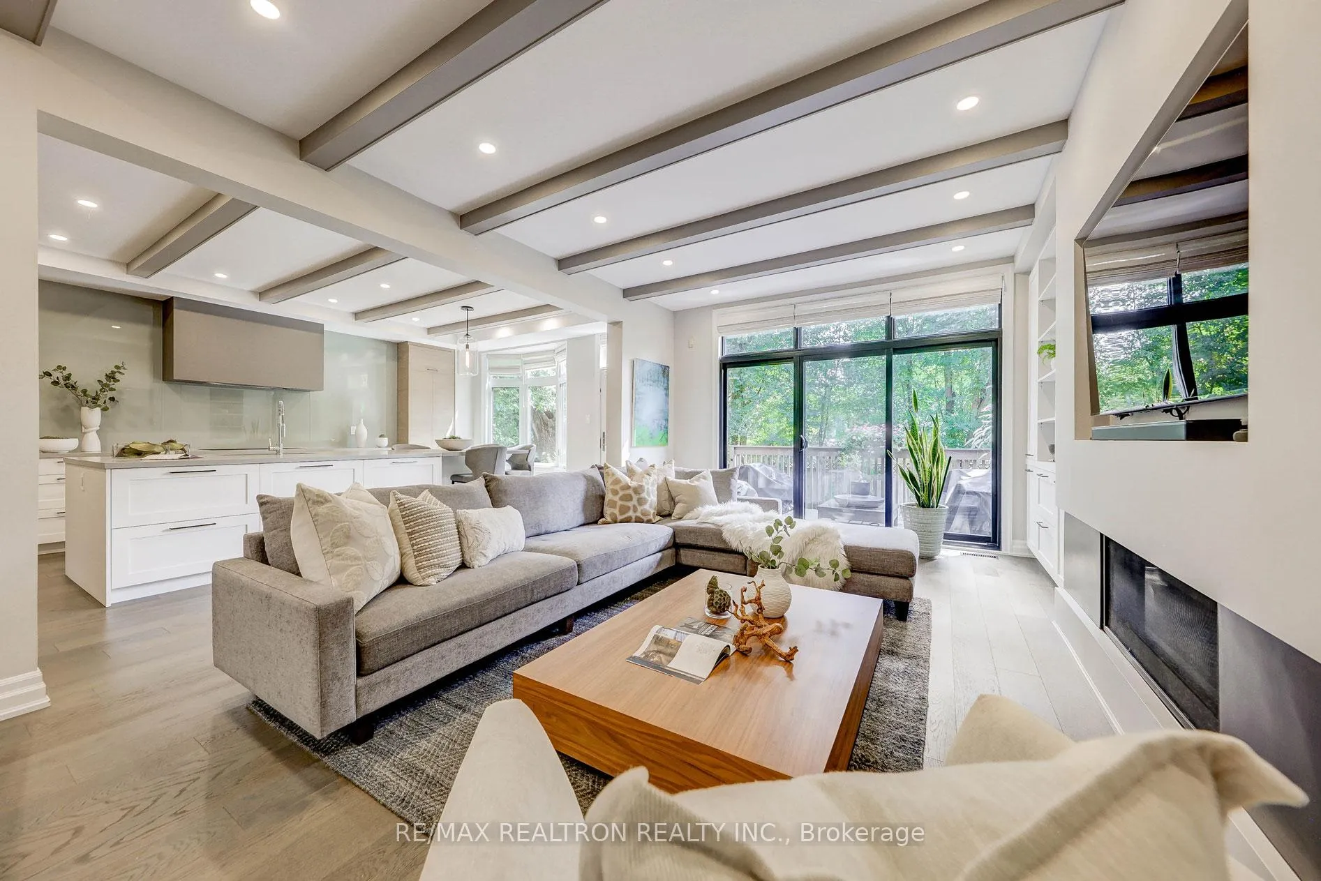 Photo 11 of 535 Brookdale Avenue, Toronto, Bedford Park-Nortown — HOMEH