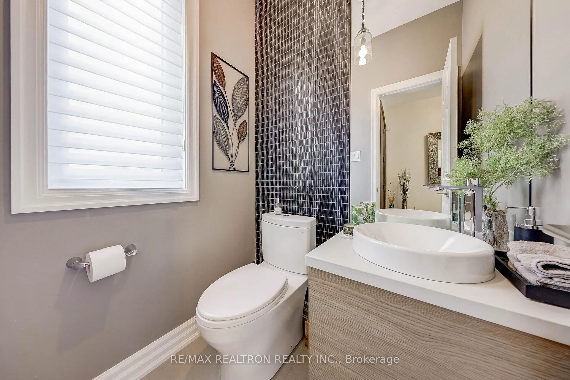 Photo 13 of 535 Brookdale Avenue, Toronto, Bedford Park-Nortown — HOMEH