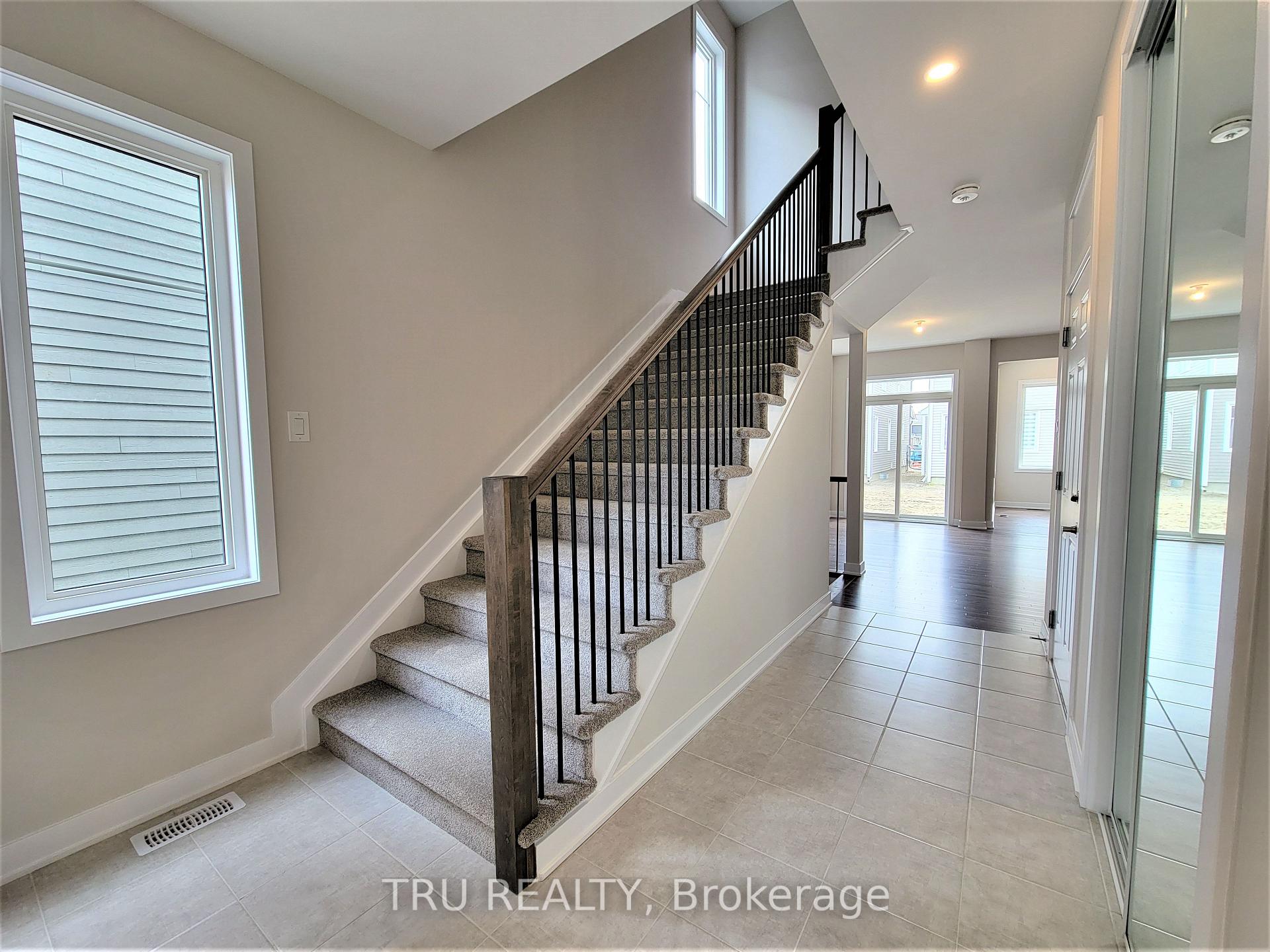 Photo 2 of 621 Terrier Circle, Ottawa, Goulbourn Twp From Franktown Rd/South To Rideau — HOMEH