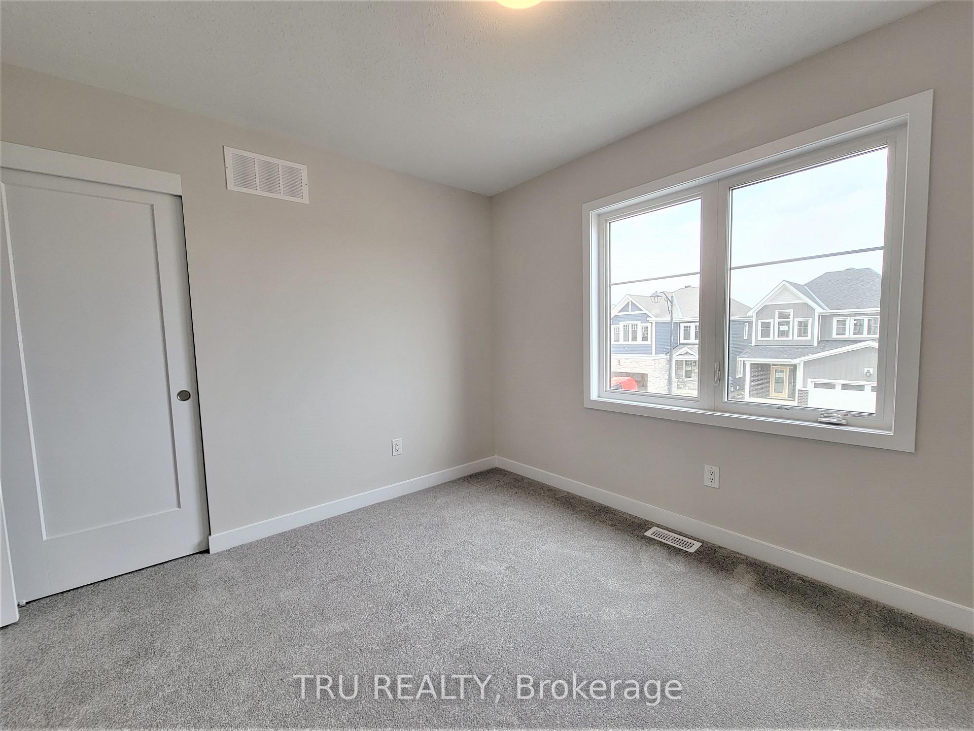 Photo 15 of 621 Terrier Circle, Ottawa, Goulbourn Twp From Franktown Rd/South To Rideau — HOMEH