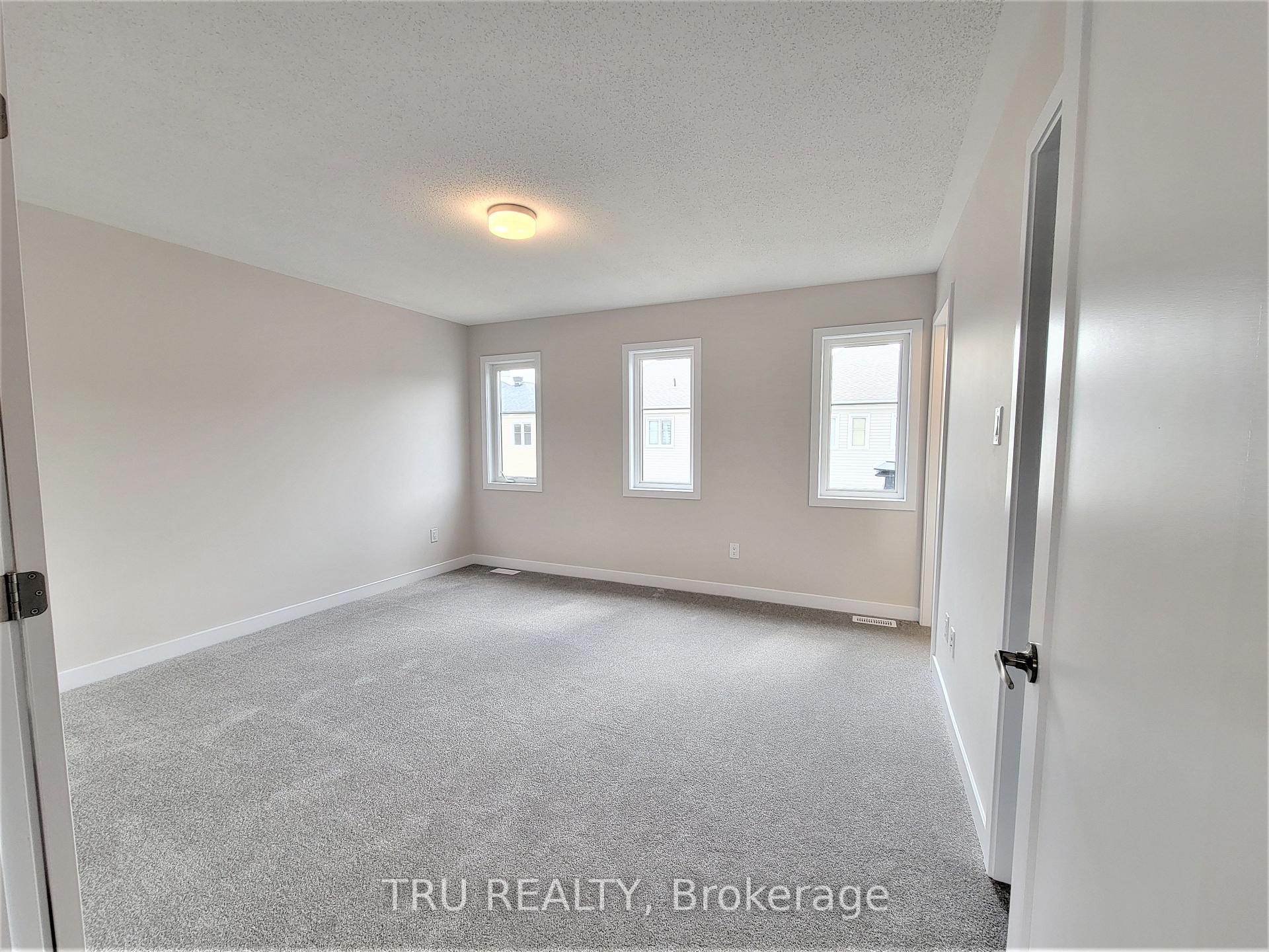 Photo 21 of 621 Terrier Circle, Ottawa, Goulbourn Twp From Franktown Rd/South To Rideau — HOMEH