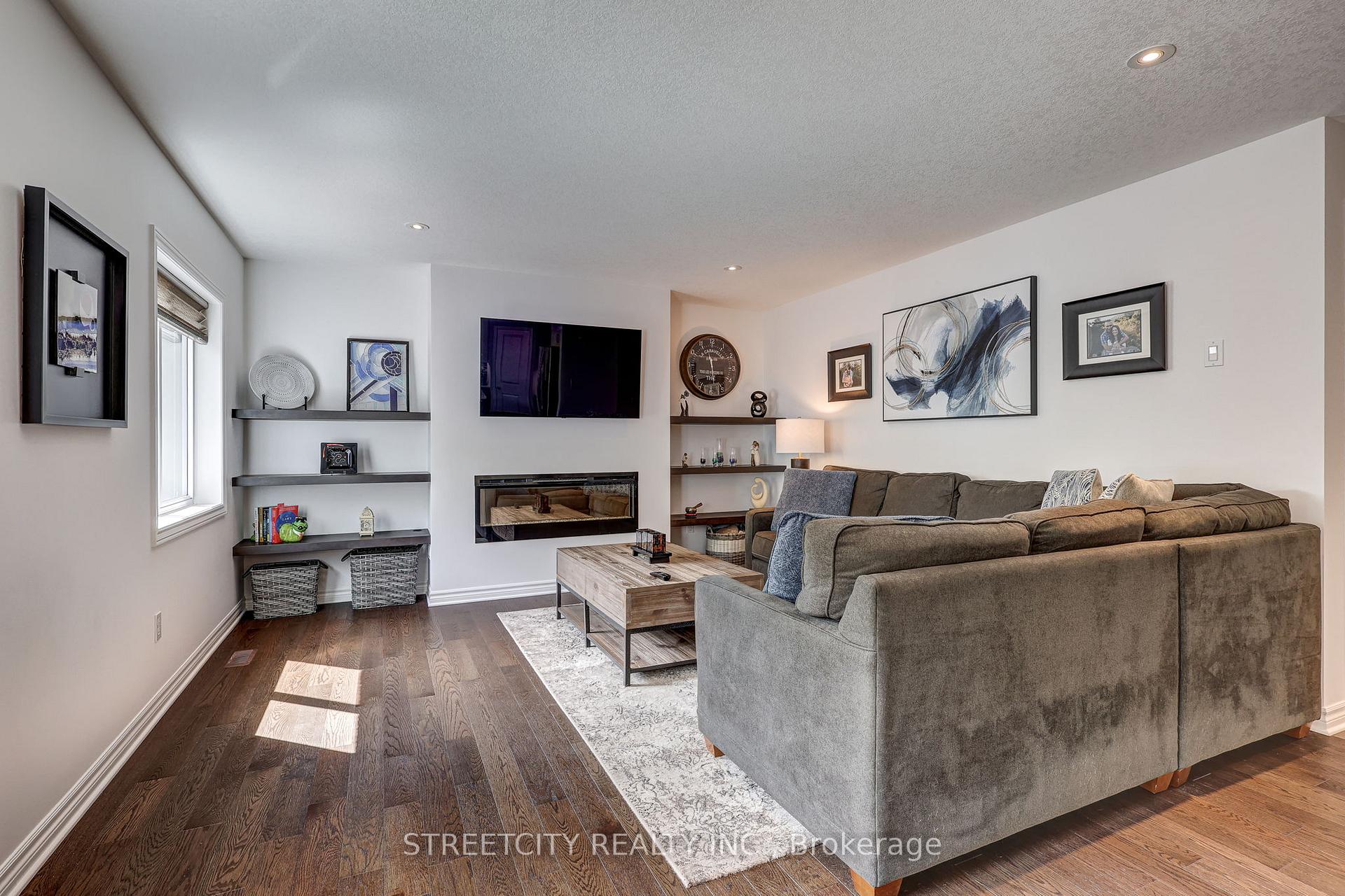 Photo 11 of 101 Peach Tree Boulevard, St. Thomas — HOMEH