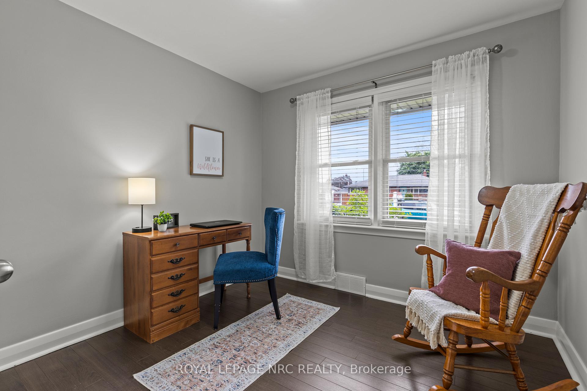 Photo 17 of 10 Whiteoak Drive, St. Catharines, Bunting/Linwell — HOMEH