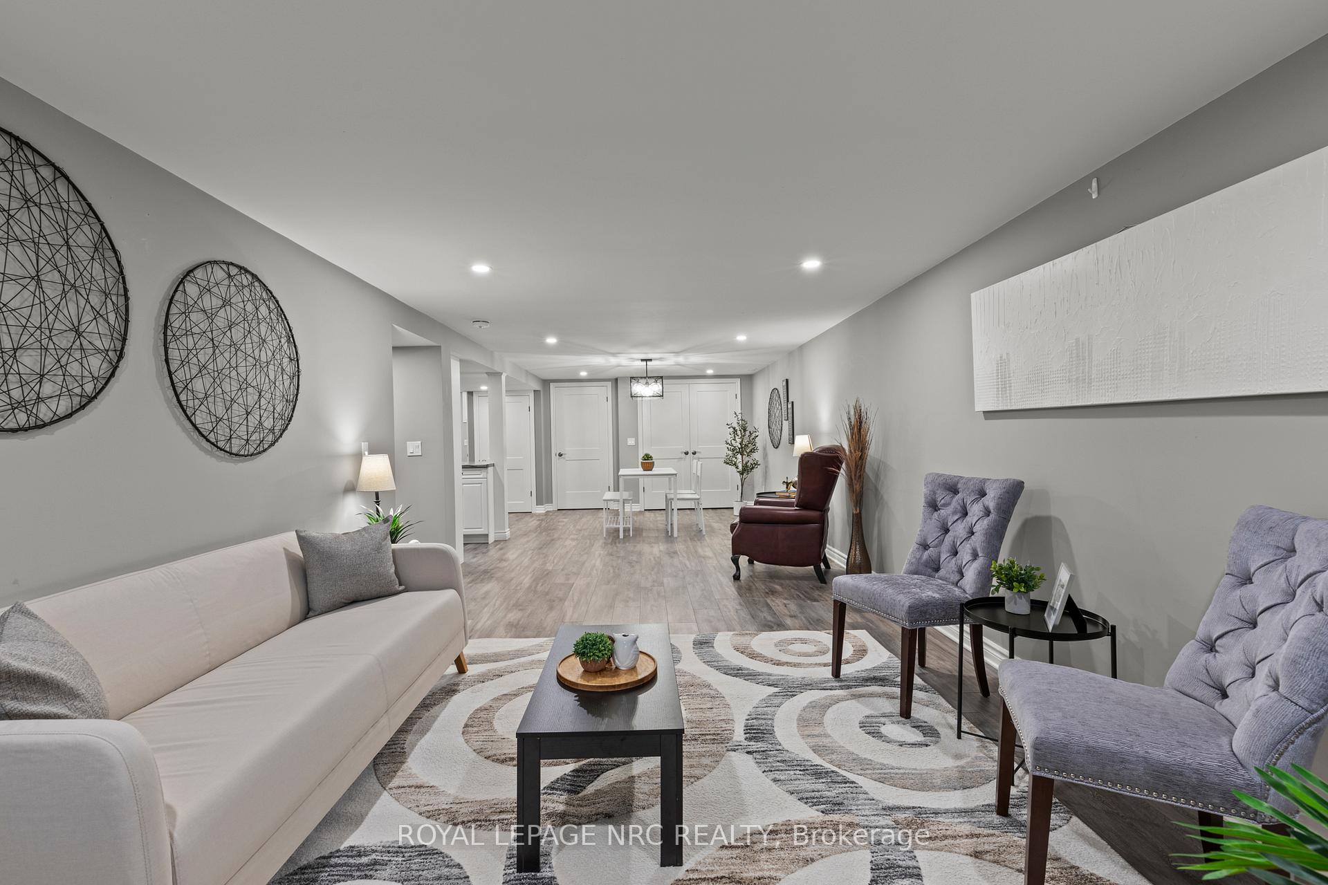 Photo 28 of 10 Whiteoak Drive, St. Catharines, Bunting/Linwell — HOMEH