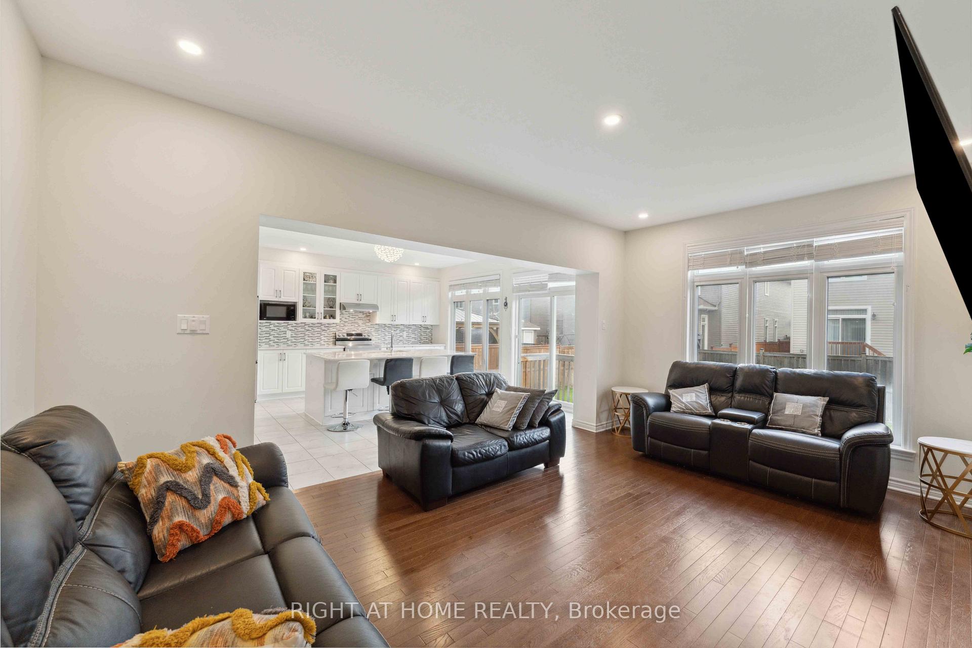 Photo 13 of 1868 Maple Grove Road, Ottawa, Stittsville (North) — HOMEH
