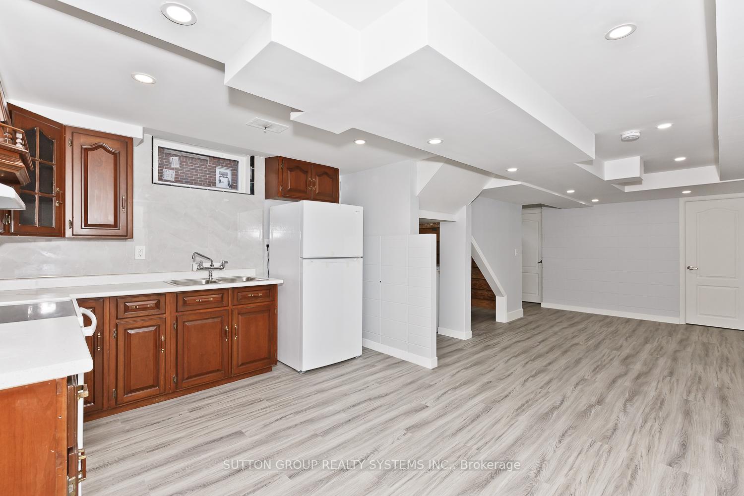 Photo 3 of Unit Lower, 108 Townline Road W, St. Catharines, Burleigh Hill — HOMEH