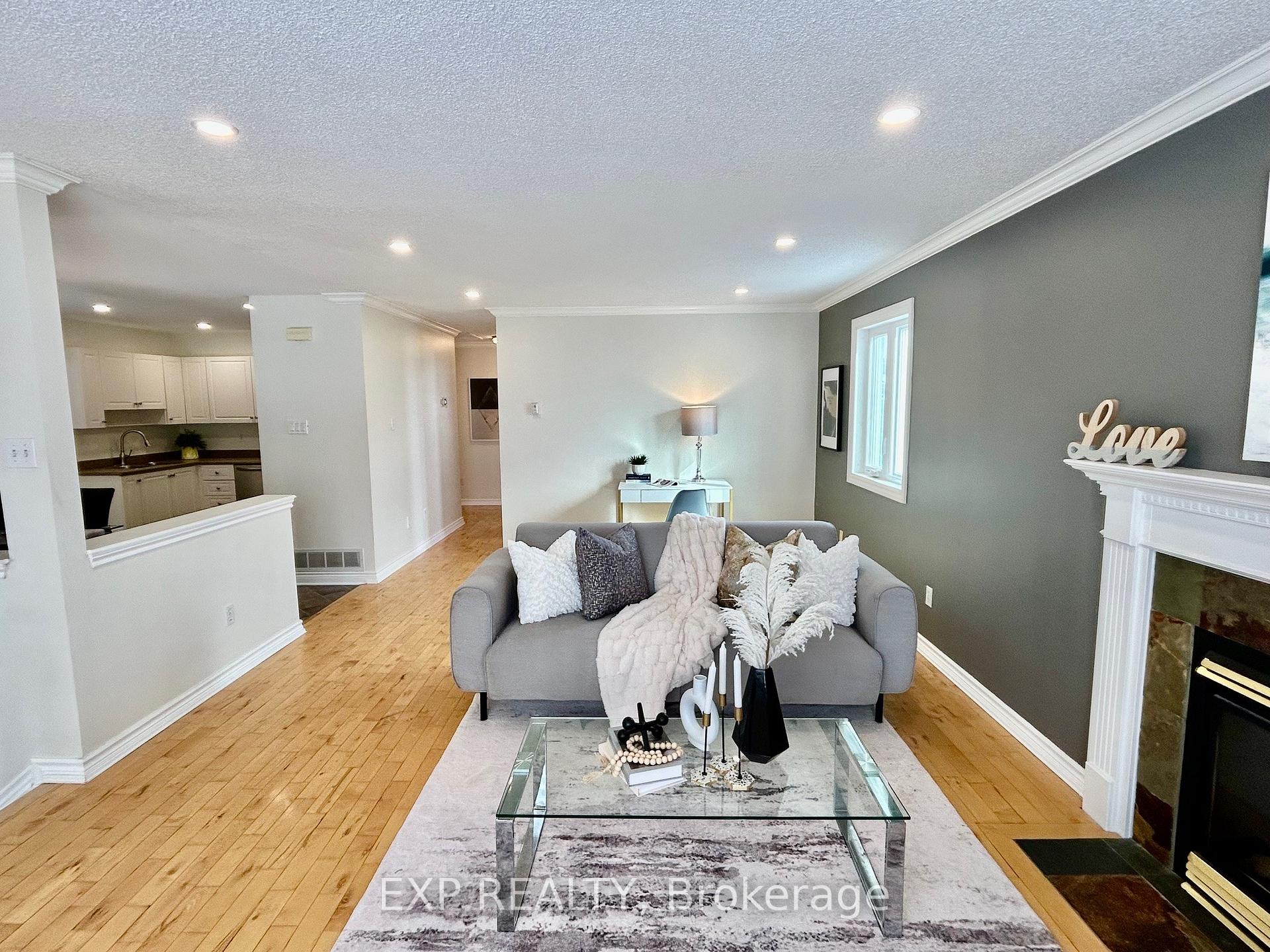 Photo 4 of 15 Amy Street, Ottawa, Stittsville (Central) — HOMEH