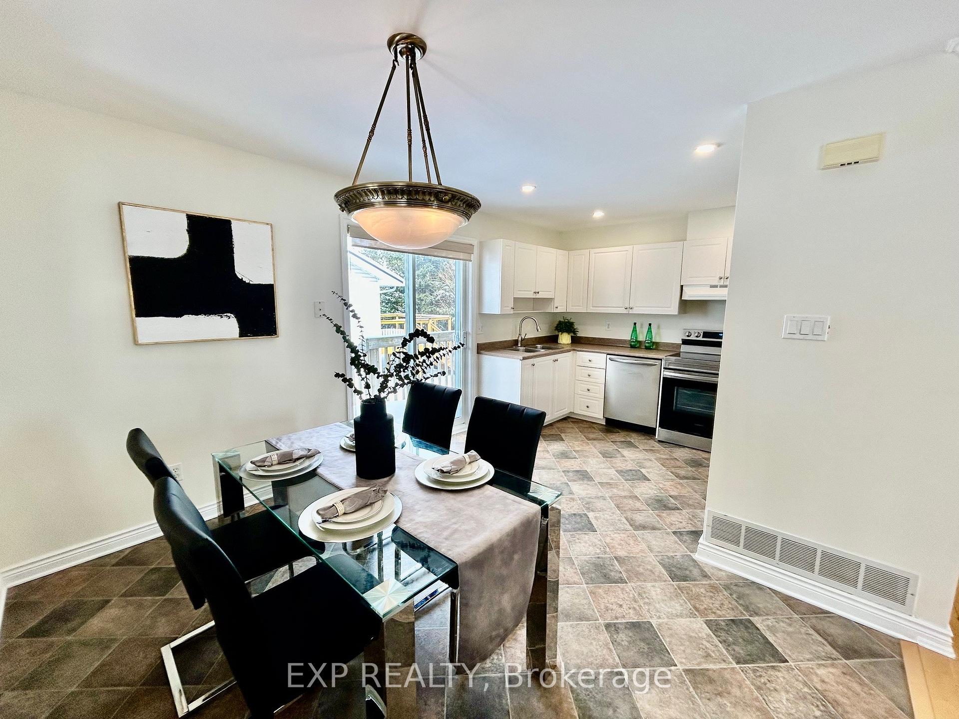 Photo 18 of 15 Amy Street, Ottawa, Stittsville (Central) — HOMEH