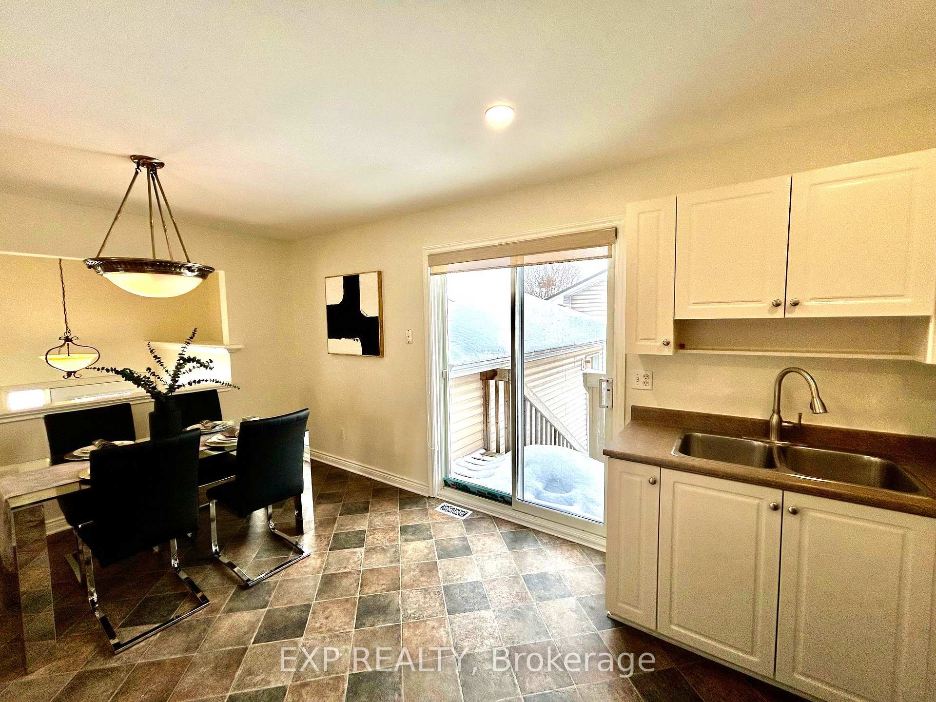 Photo 19 of 15 Amy Street, Ottawa, Stittsville (Central) — HOMEH