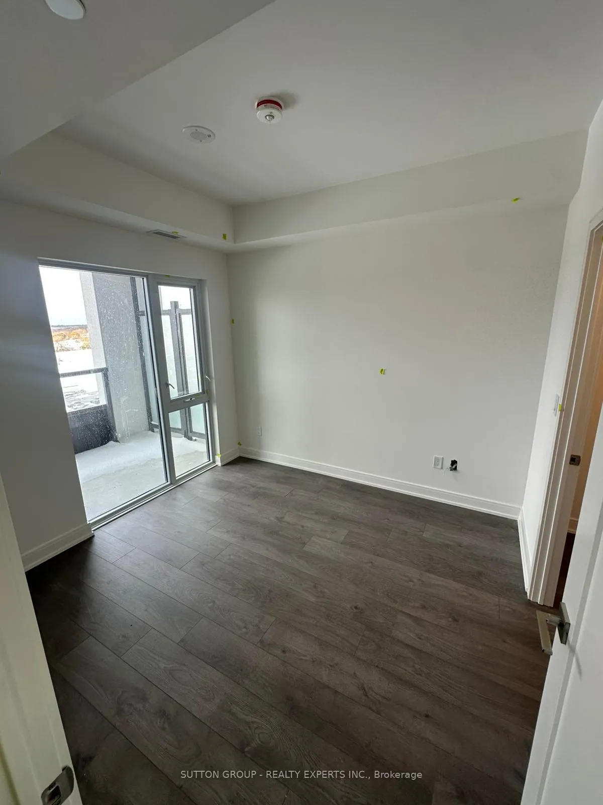 Photo 7 of Unit B1002, 715 Davis Drive, Newmarket, Huron Heights-Leslie Valley — HOMEH