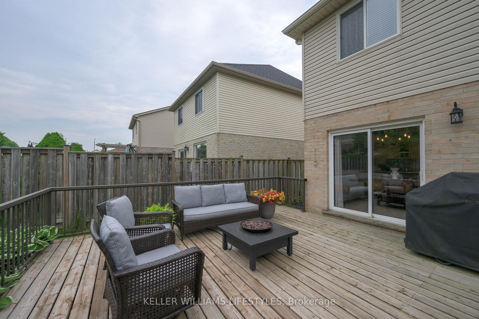 Photo 33 of 11 Southgate Parkway, St. Thomas — HOMEH