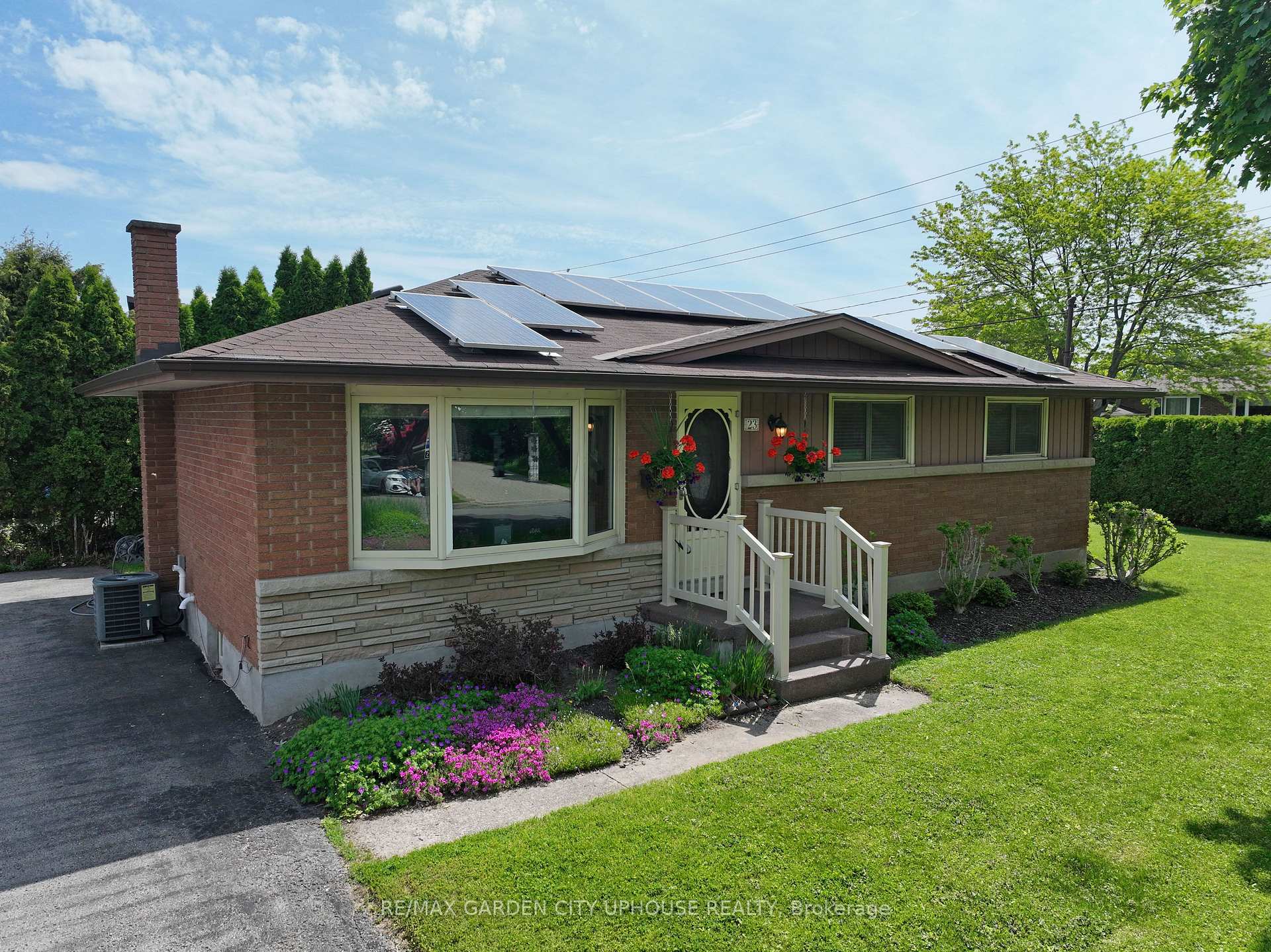 Photo 1 of 23 Baker Road, St. Catharines, Vine/Linwell — HOMEH