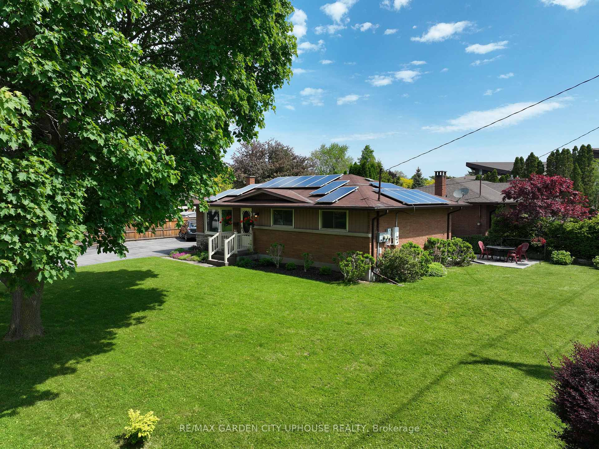 Photo 12 of 23 Baker Road, St. Catharines, Vine/Linwell — HOMEH