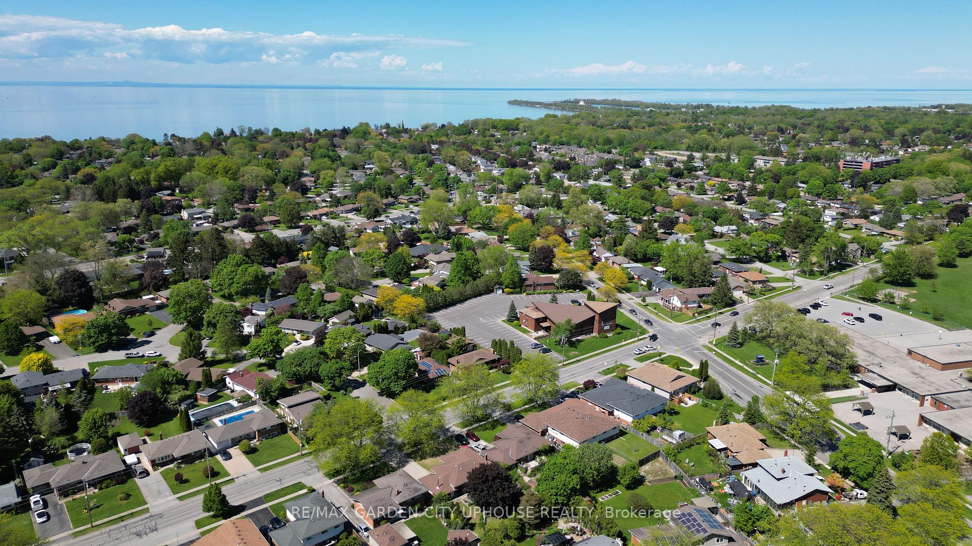Photo 18 of 23 Baker Road, St. Catharines, Vine/Linwell — HOMEH