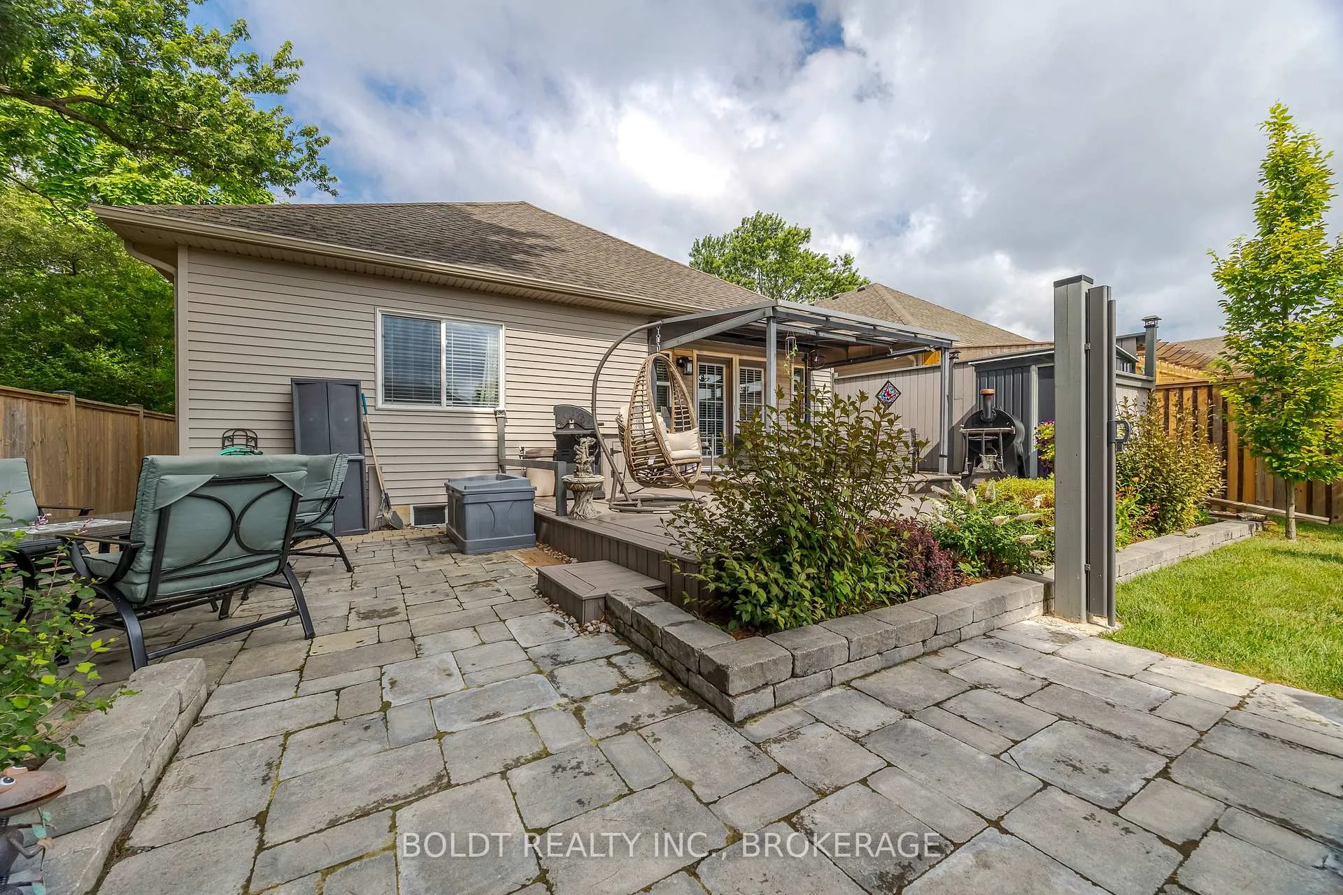 Photo 26 of 1127 Pelham Street, Pelham, Fonthill — HOMEH