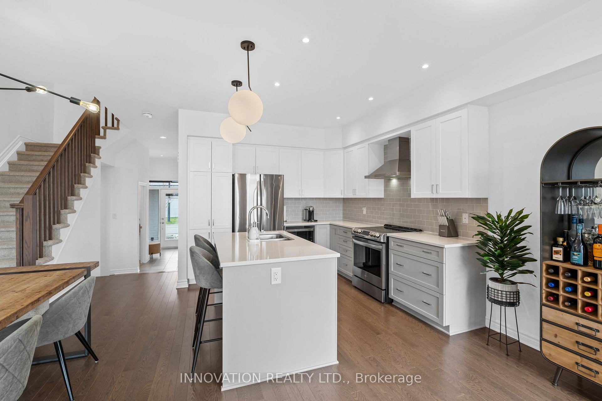 Photo 9 of 717 Putney Crescent, Ottawa, Stittsville (South) — HOMEH