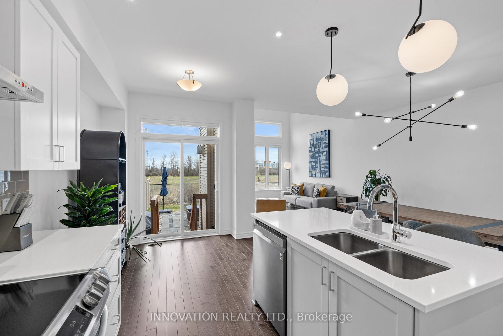 Photo 11 of 717 Putney Crescent, Ottawa, Stittsville (South) — HOMEH