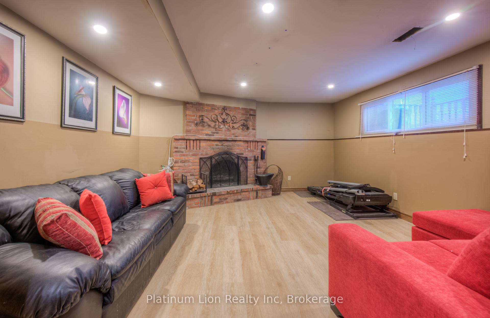Photo 22 of 22 Battersea Avenue, St. Catharines, Secord Woods — HOMEH