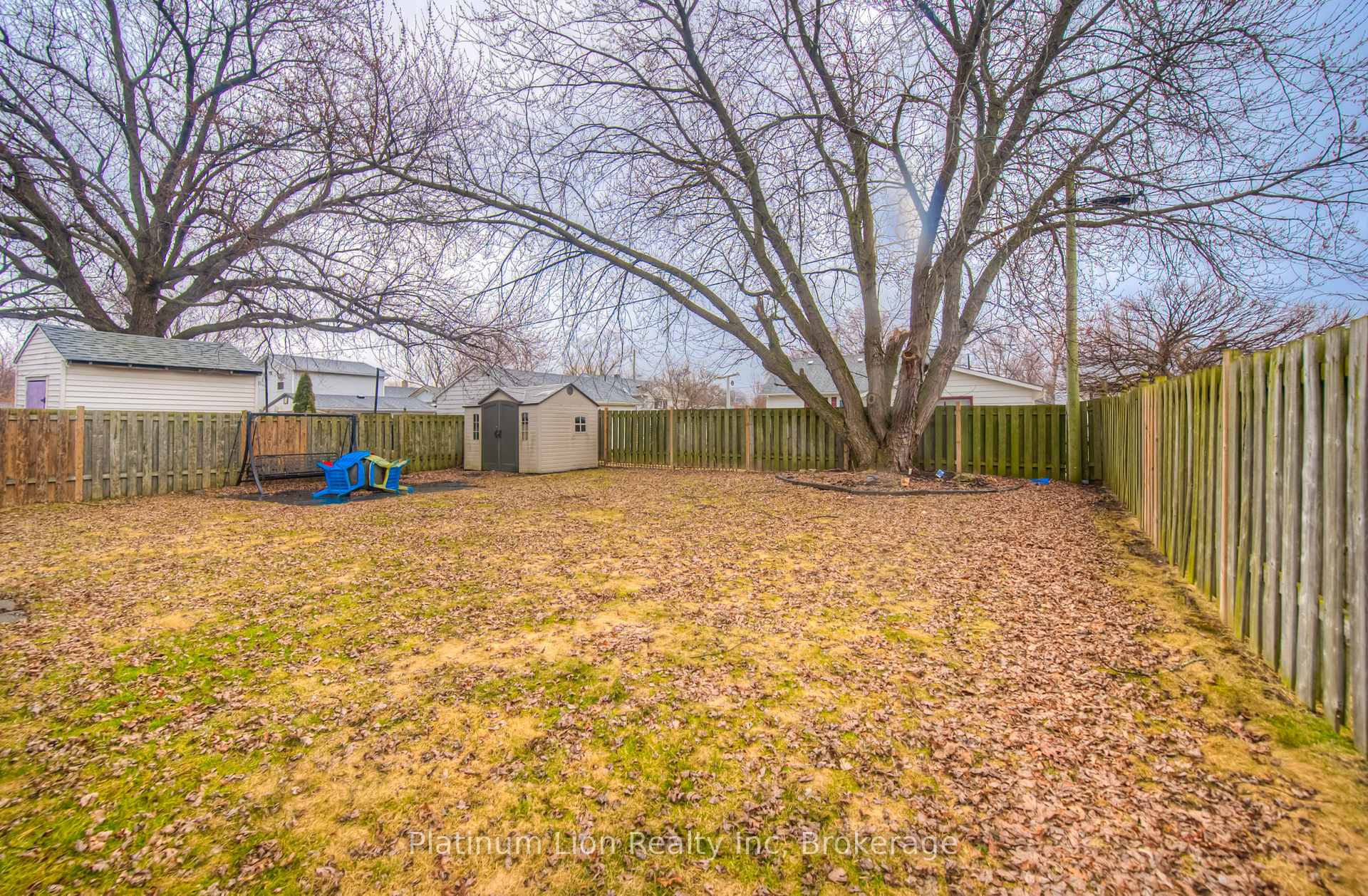 Photo 38 of 22 Battersea Avenue, St. Catharines, Secord Woods — HOMEH