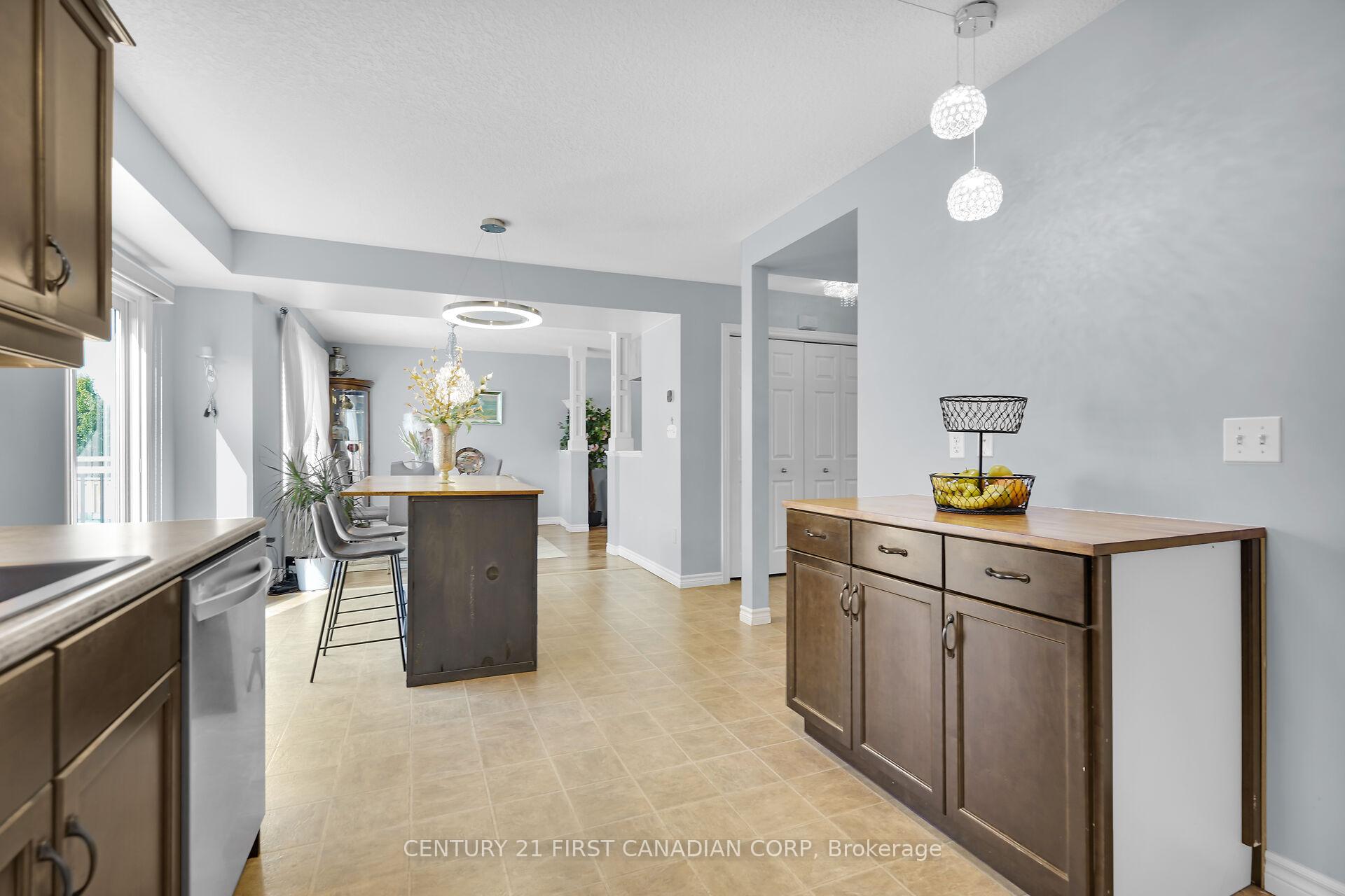 Photo 20 of 12 Hawthorn Court, St. Thomas — HOMEH