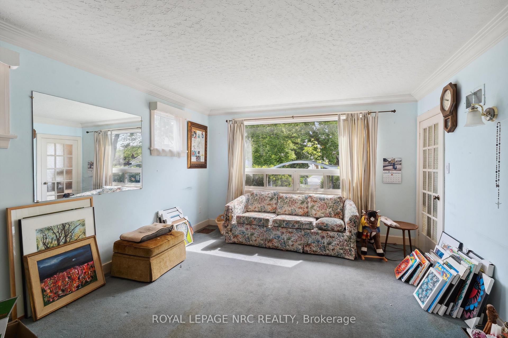 Photo 5 of 160 Highland Avenue, St. Catharines, Old Glenridge — HOMEH