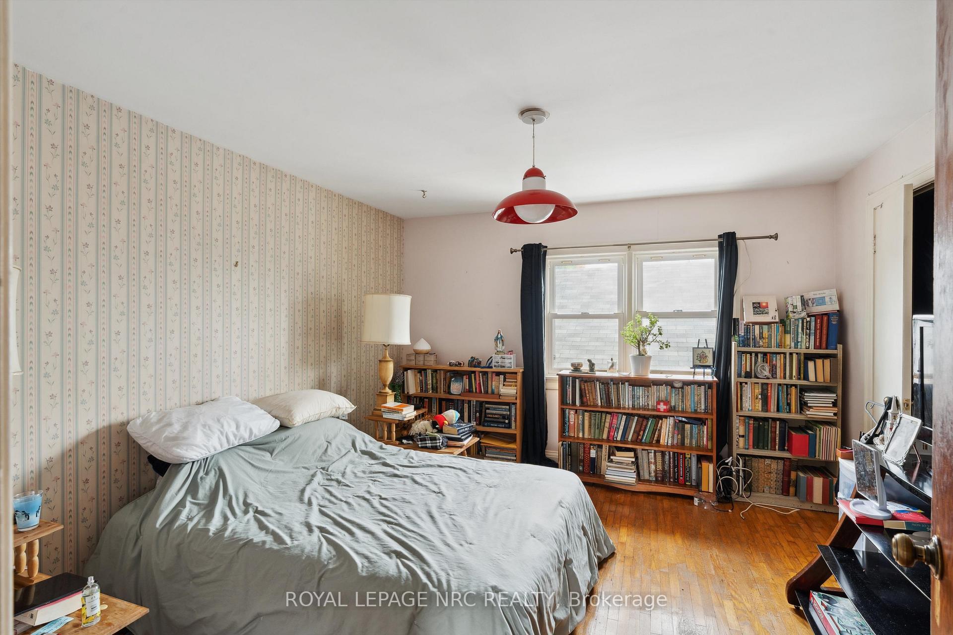 Photo 12 of 160 Highland Avenue, St. Catharines, Old Glenridge — HOMEH
