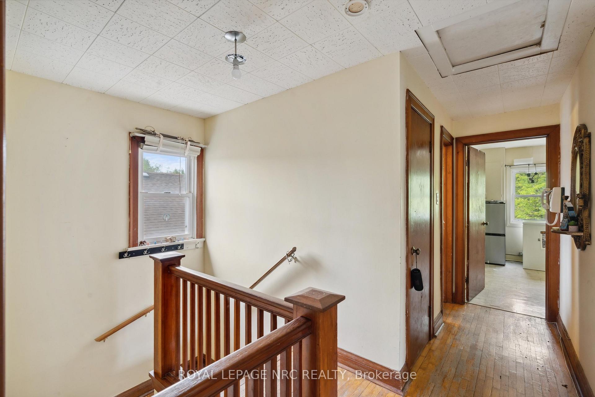 Photo 15 of 160 Highland Avenue, St. Catharines, Old Glenridge — HOMEH