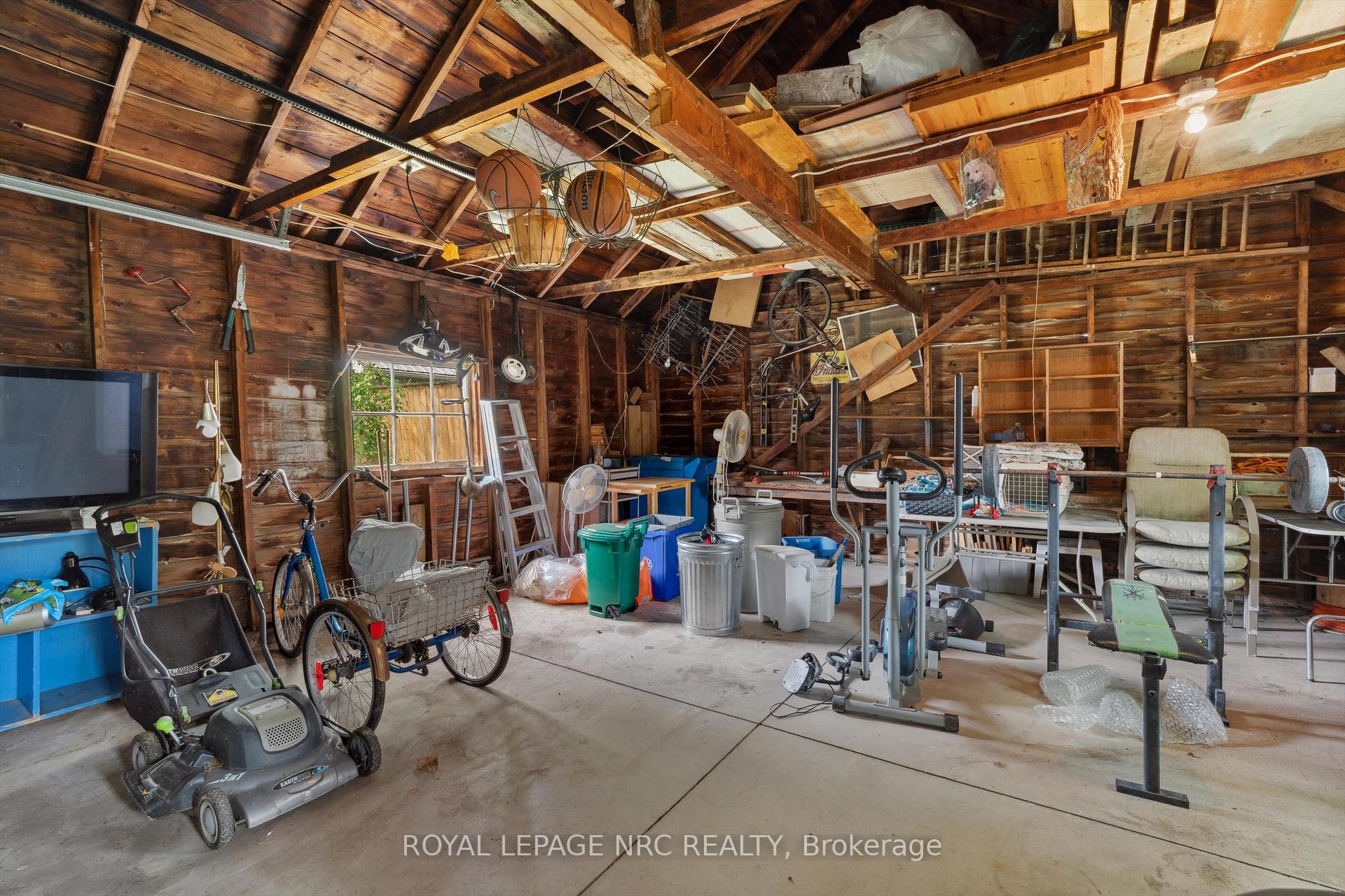 Photo 19 of 160 Highland Avenue, St. Catharines, Old Glenridge — HOMEH