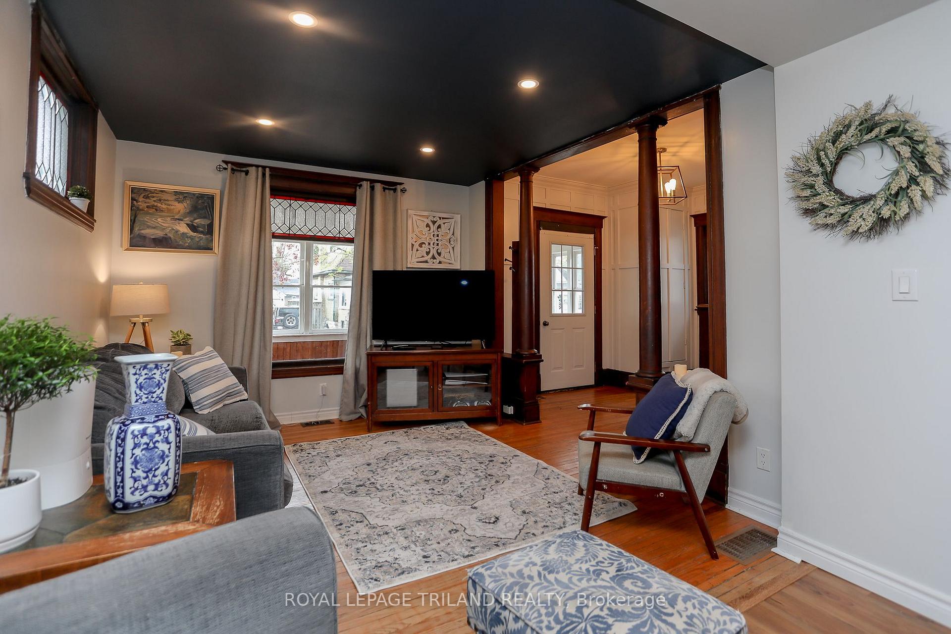 Photo 10 of 16 Maple Street, St. Thomas — HOMEH