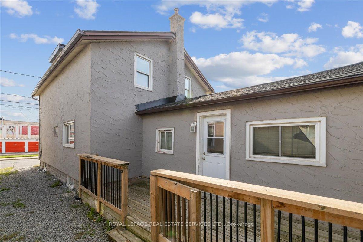 Photo 4 of 73 Vine Street S, St. Catharines, E. Chester — HOMEH