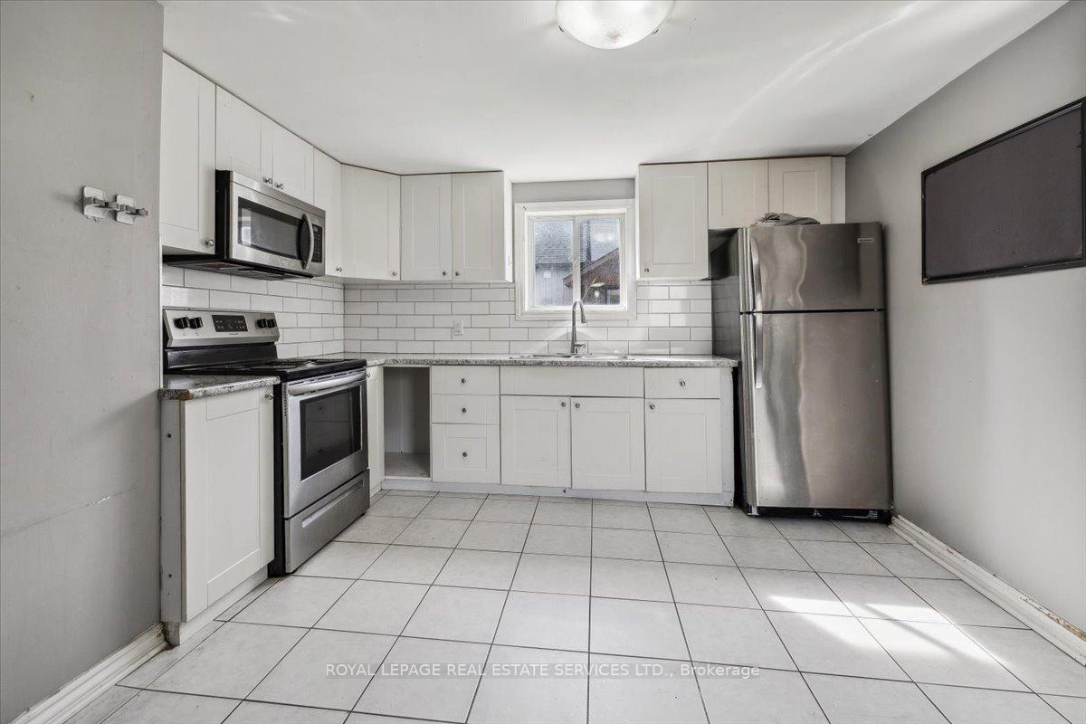 Photo 9 of 73 Vine Street S, St. Catharines, E. Chester — HOMEH