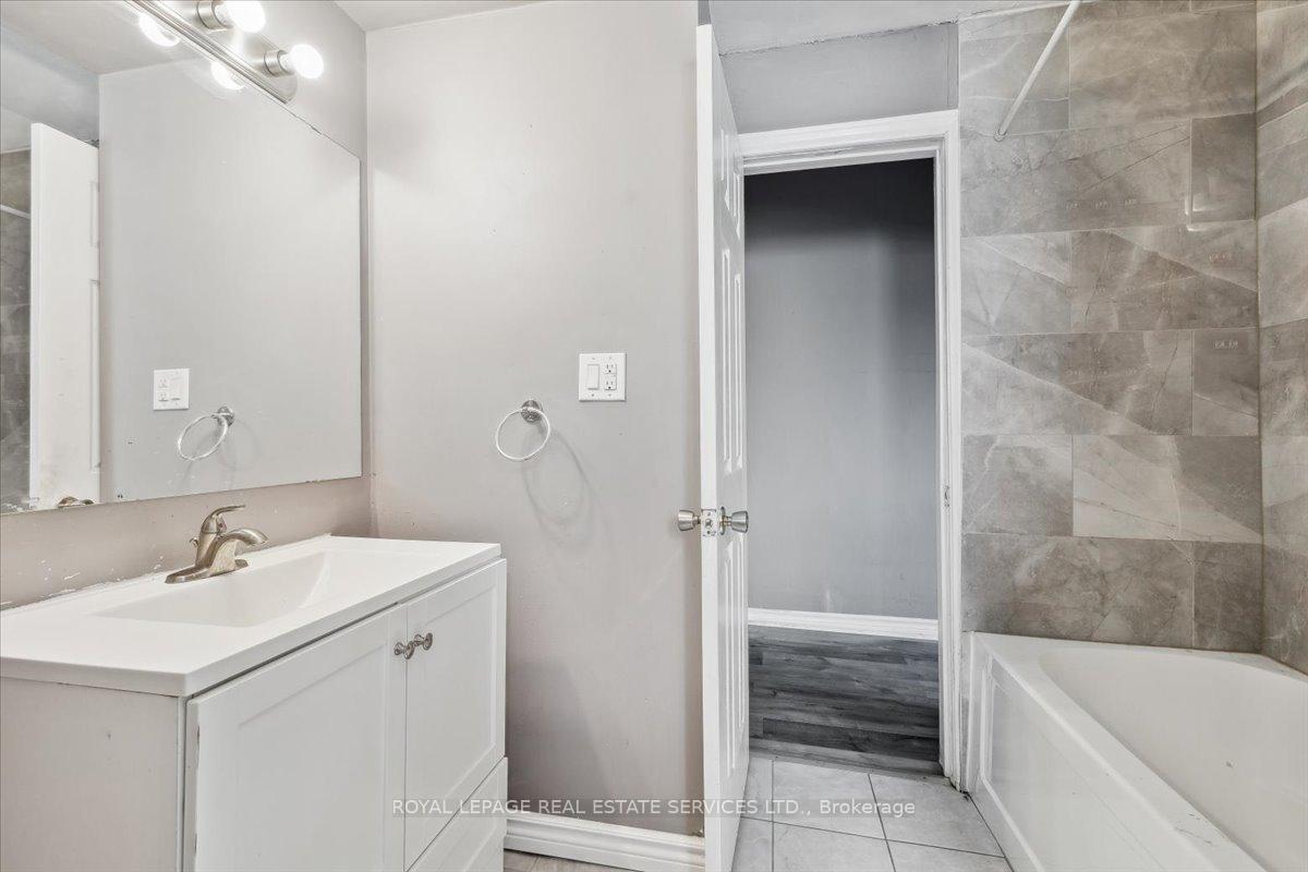 Photo 15 of 73 Vine Street S, St. Catharines, E. Chester — HOMEH