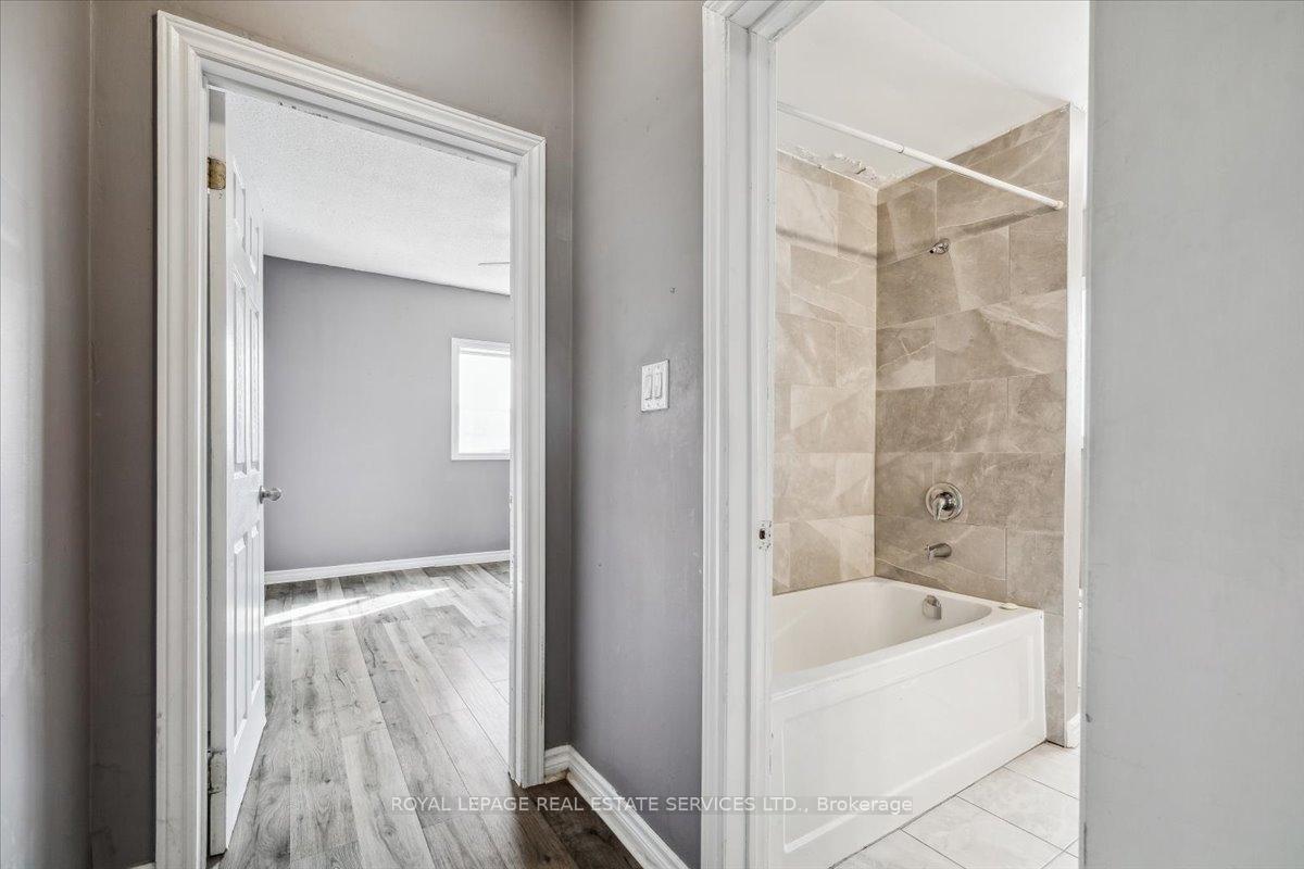 Photo 16 of 73 Vine Street S, St. Catharines, E. Chester — HOMEH