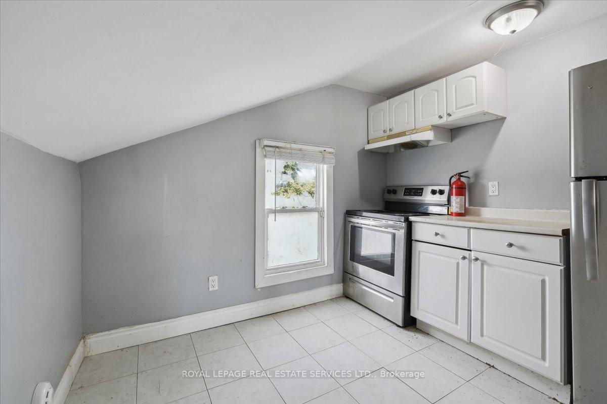 Photo 25 of 73 Vine Street S, St. Catharines, E. Chester — HOMEH