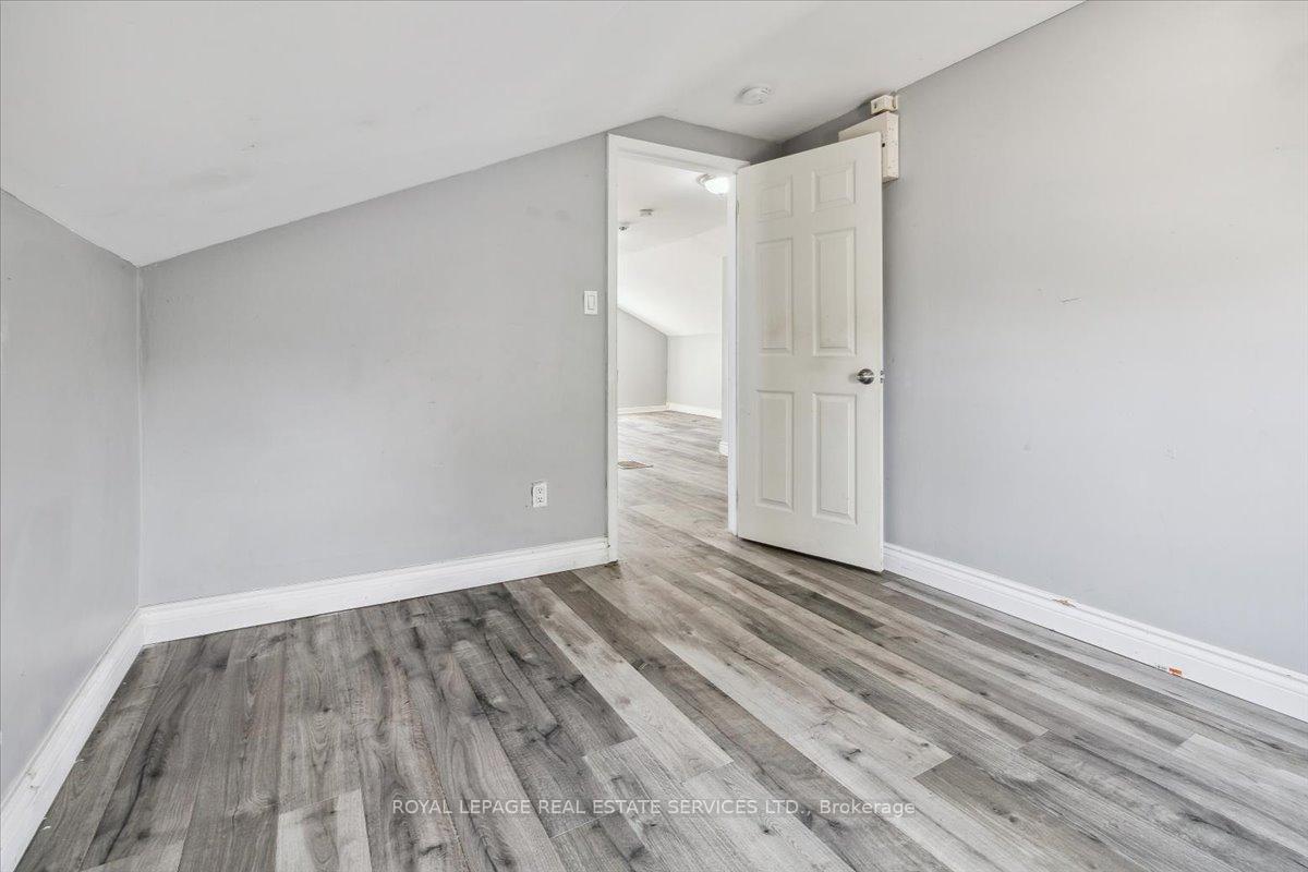 Photo 29 of 73 Vine Street S, St. Catharines, E. Chester — HOMEH