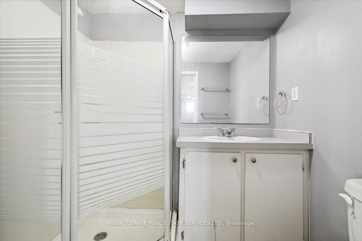 Photo 30 of 73 Vine Street S, St. Catharines, E. Chester — HOMEH