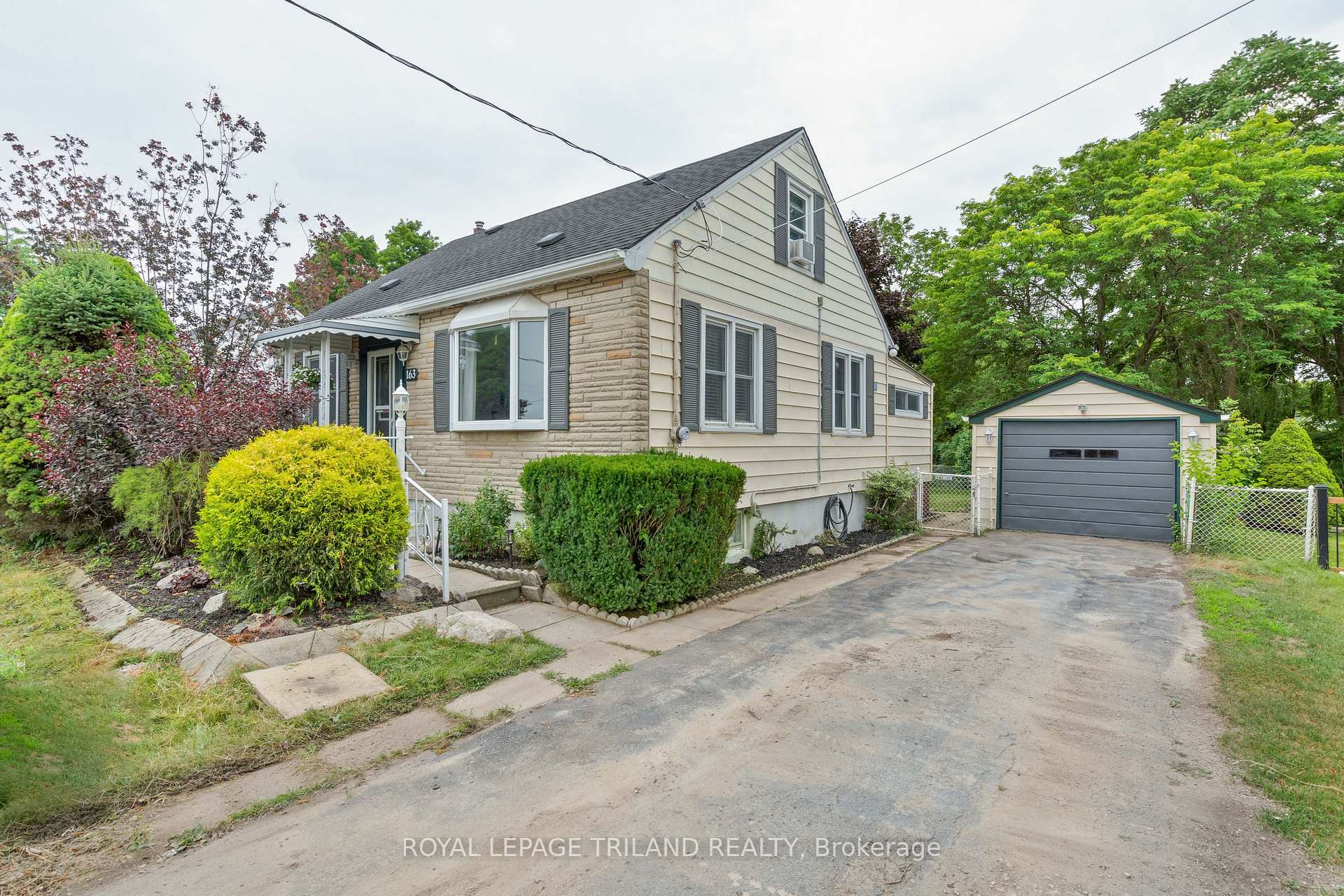 Photo 1 of 163 Chestnut Street, St. Thomas — HOMEH