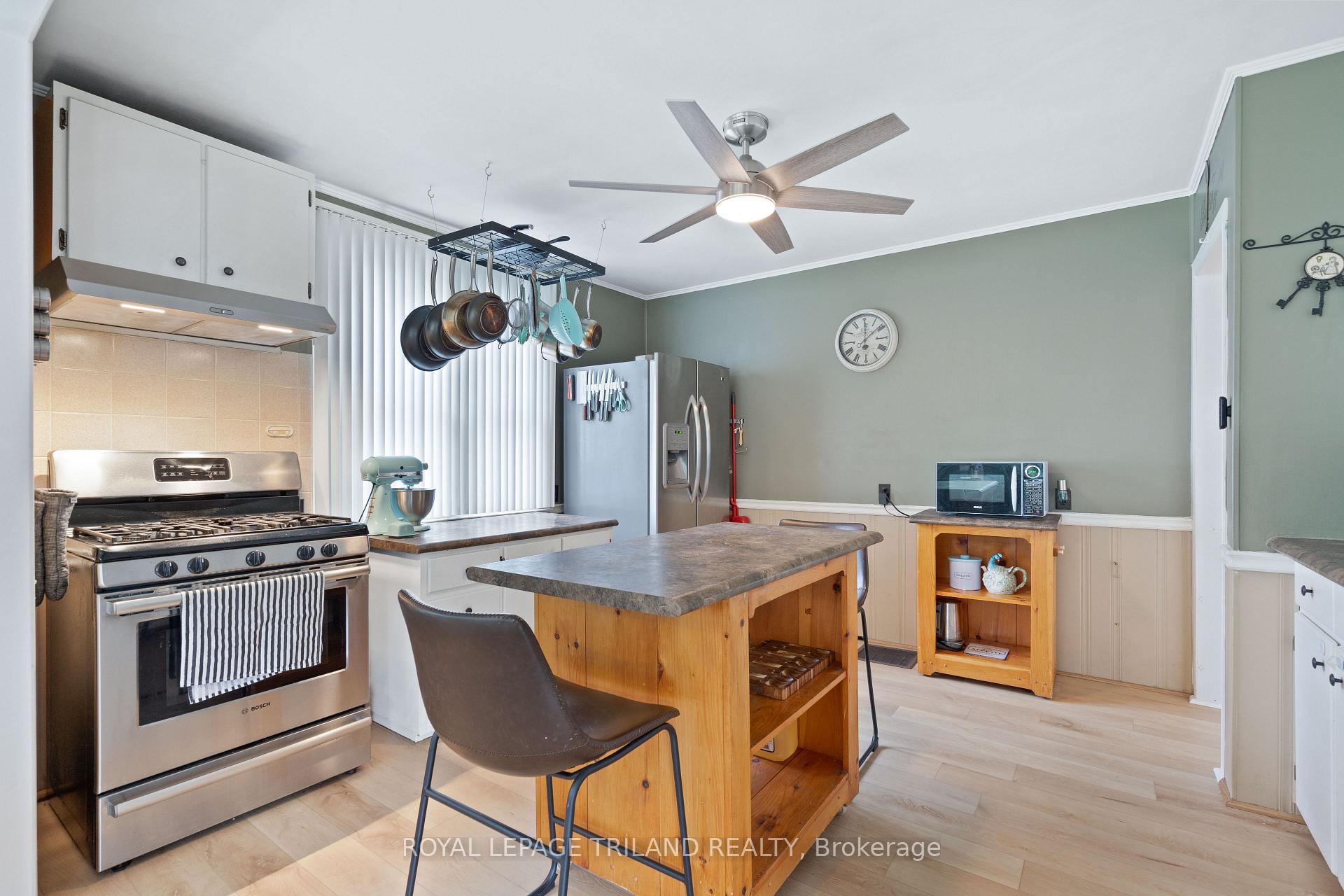 Photo 12 of 163 Chestnut Street, St. Thomas — HOMEH