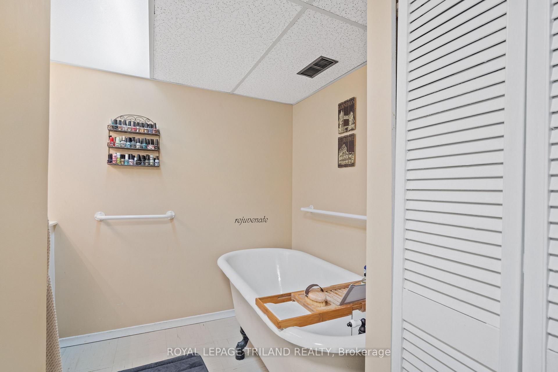 Photo 31 of 163 Chestnut Street, St. Thomas — HOMEH